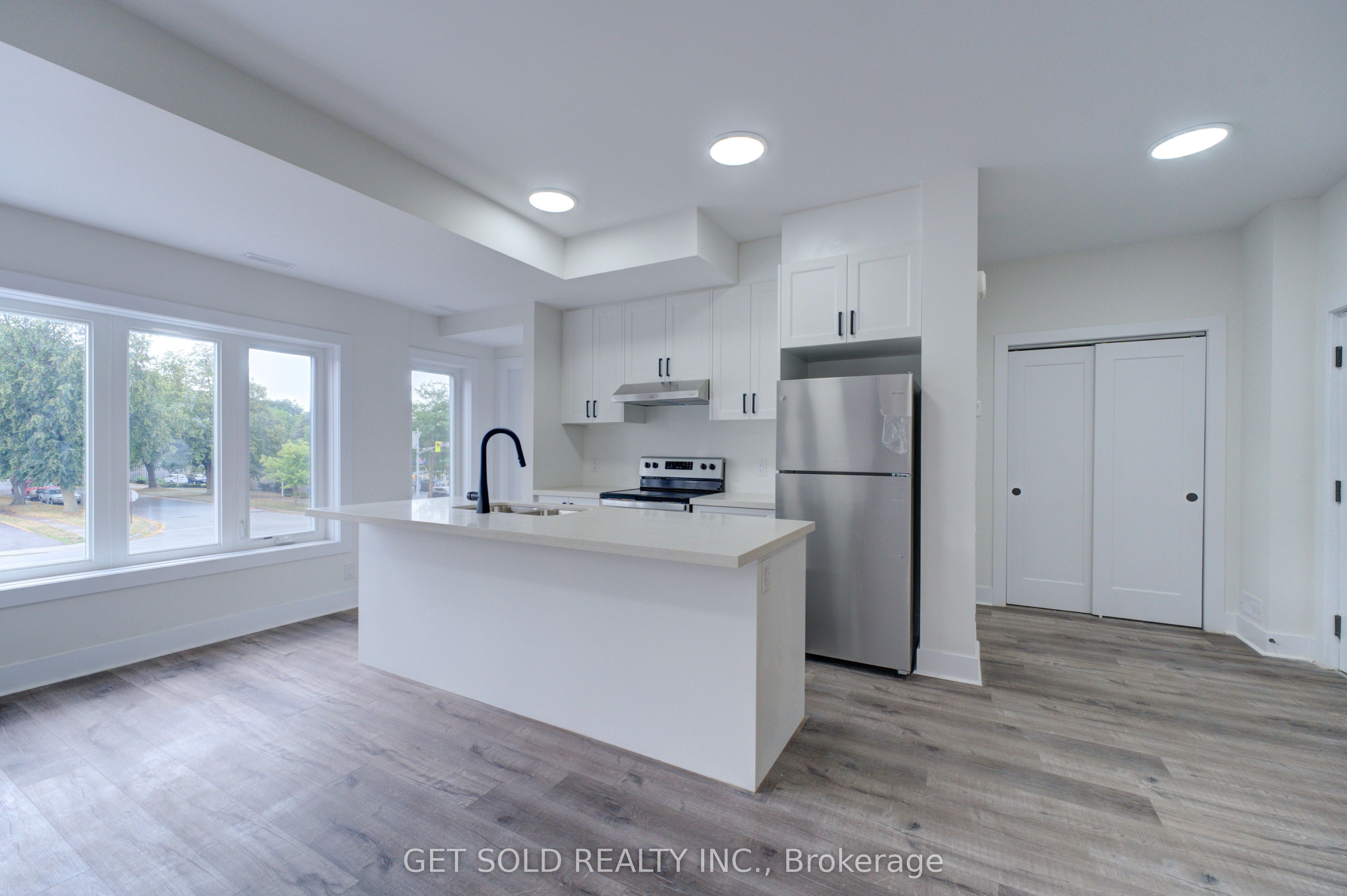 6701 Thorold Stone Road 10, Niagara Falls, ON L2J 1B3 photo 4