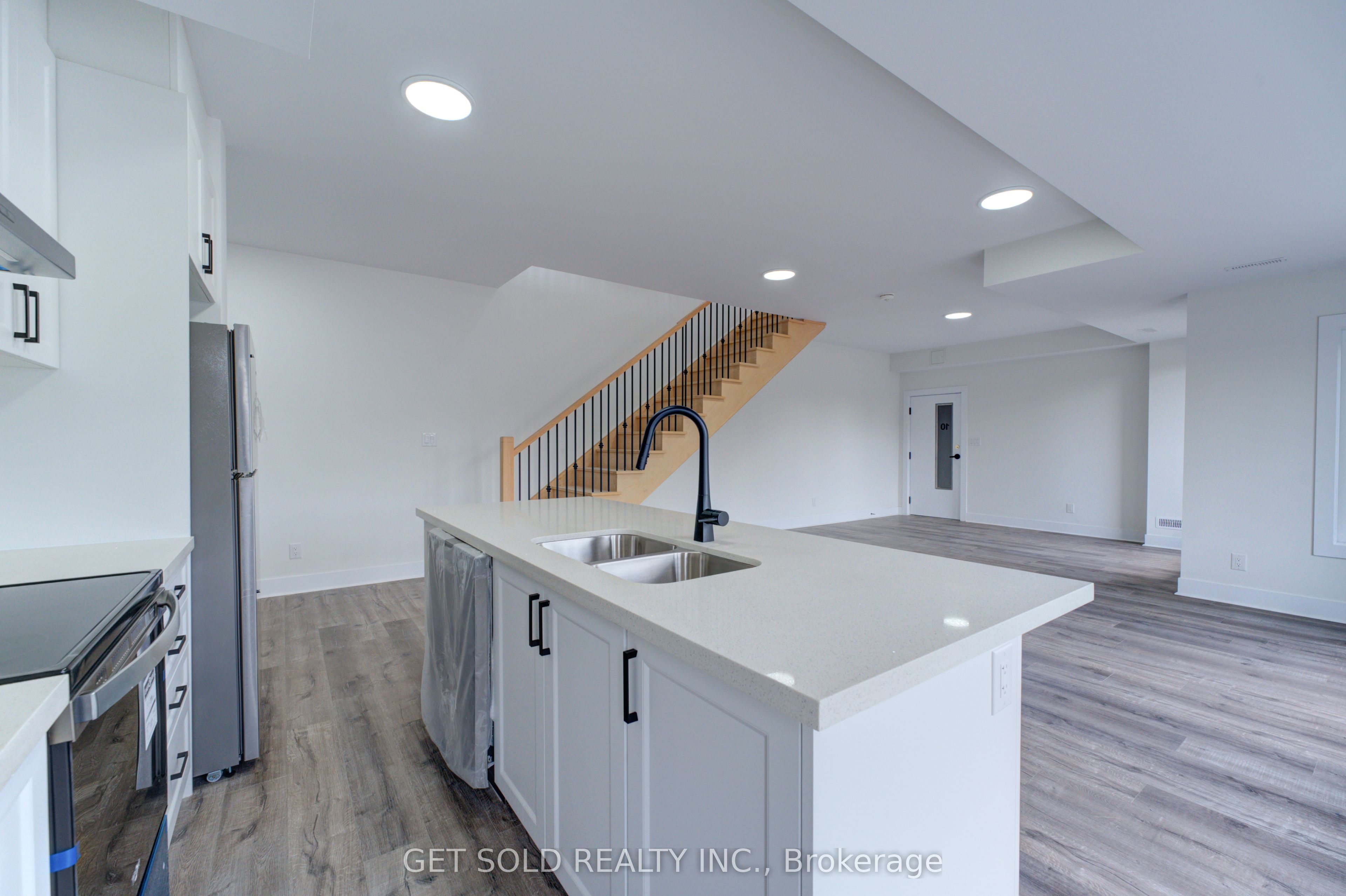 6701 Thorold Stone Road 10, Niagara Falls, ON L2J 1B3 photo 5