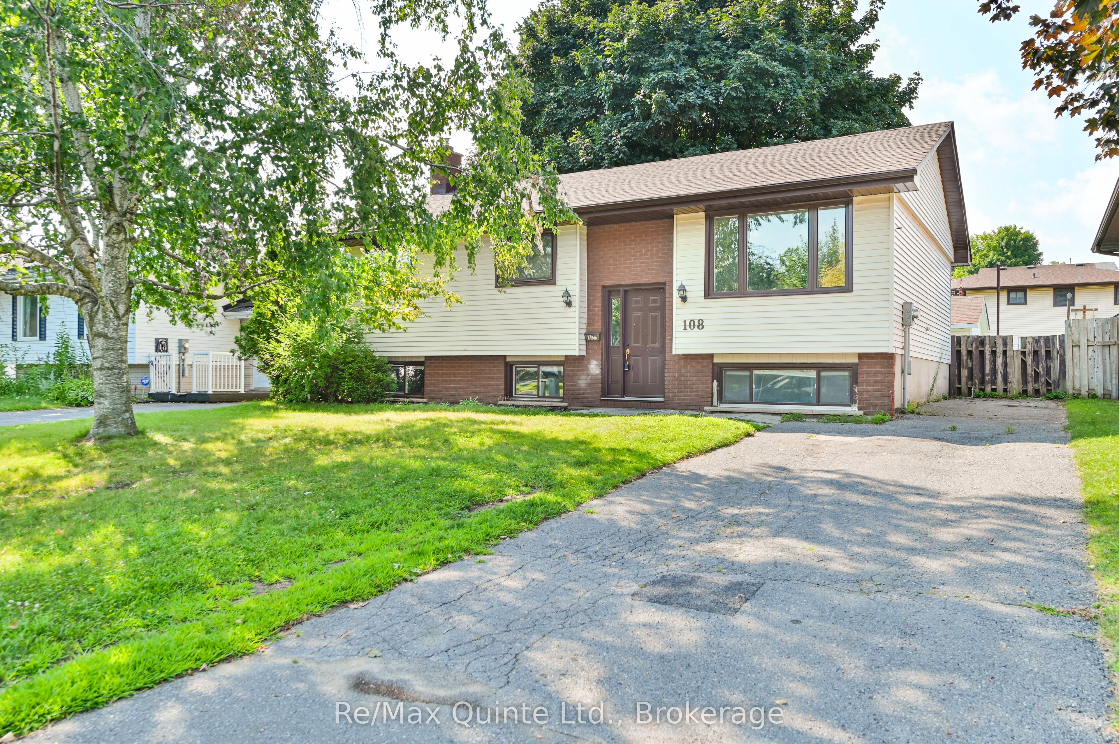 108 Nicholas Street, Quinte West, ON K8V 6B2