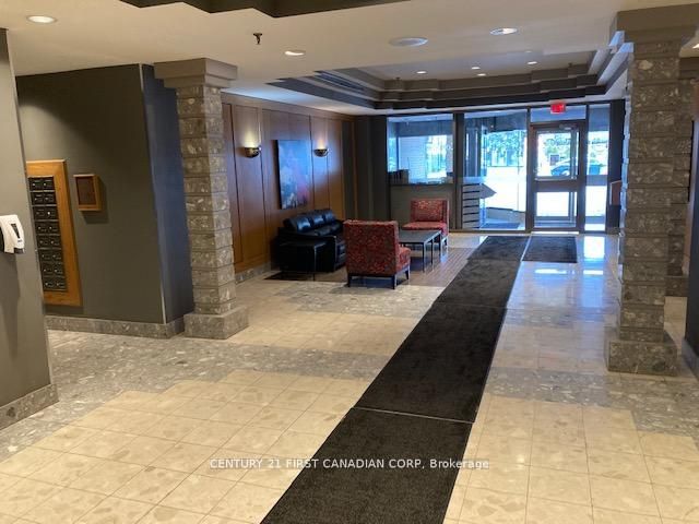 695 Richmond Street 602, London East, ON N6A 5M8 photo 3