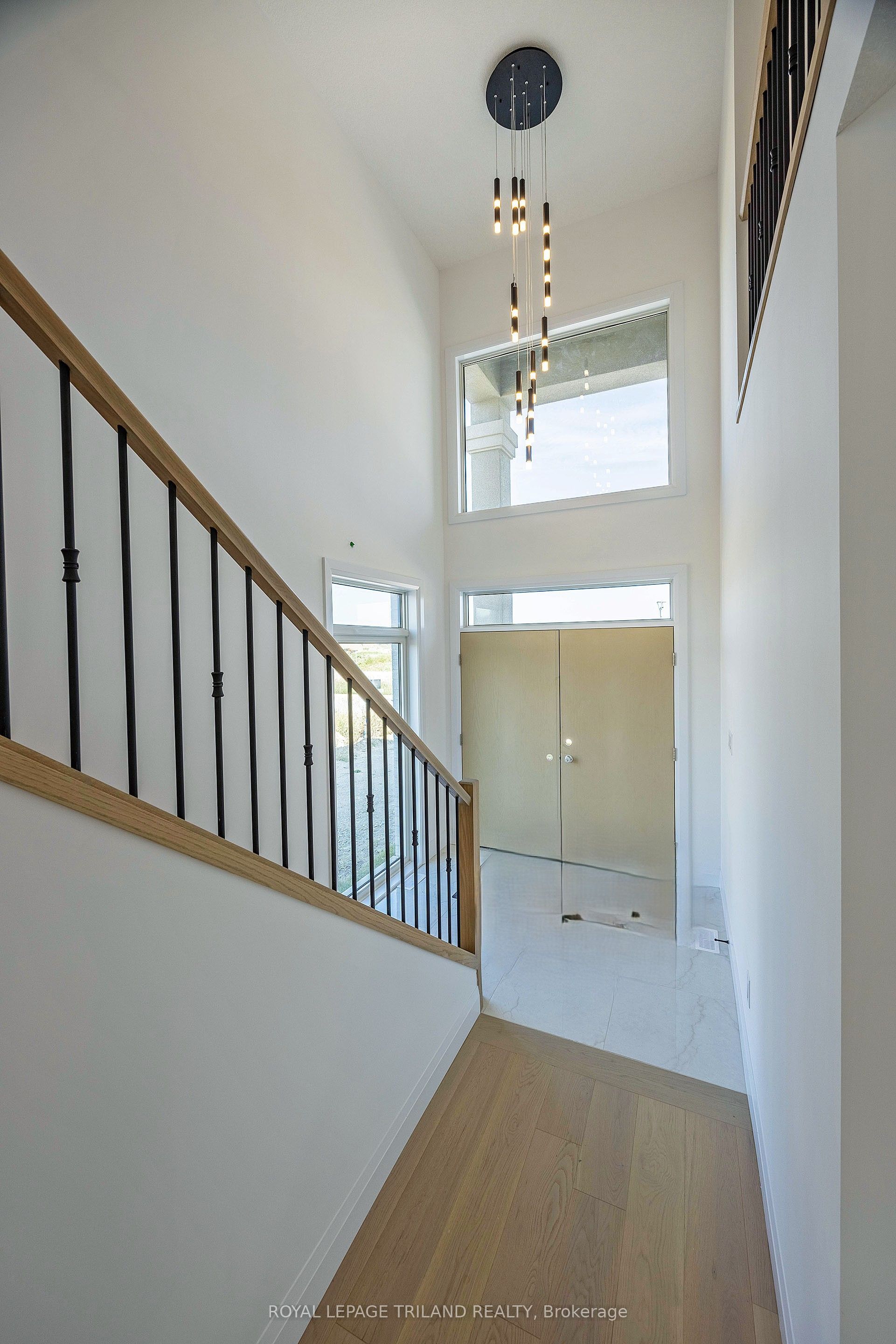 1045 Karenana Road, London South, ON N6M 0K2 photo 3