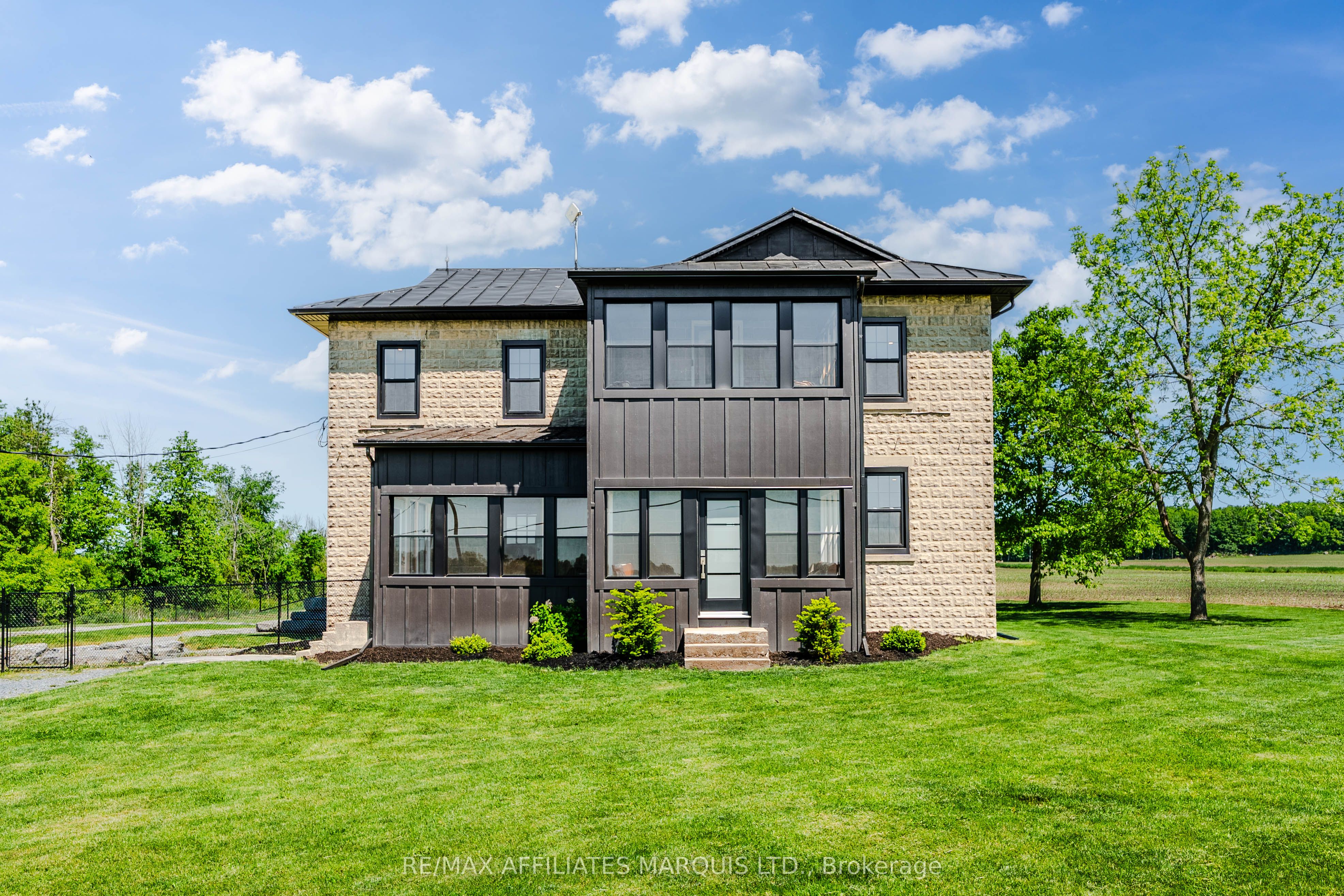 18235 North Branch Road, South Glengarry, ON K0C 1S0 photo 2