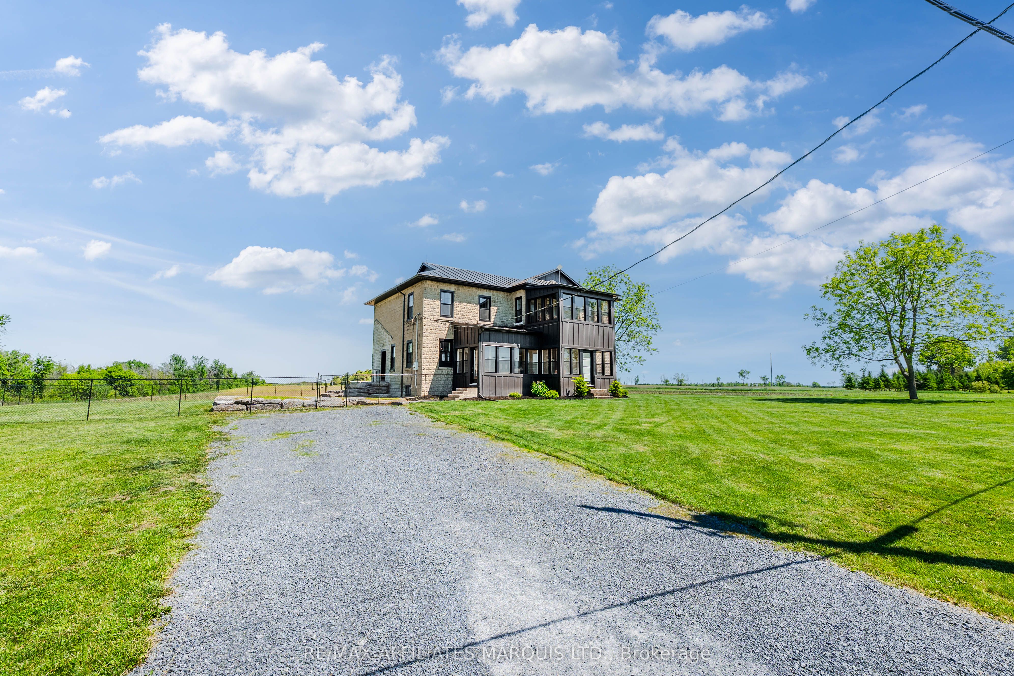 18235 North Branch Road, South Glengarry, ON K0C 1S0 photo 4