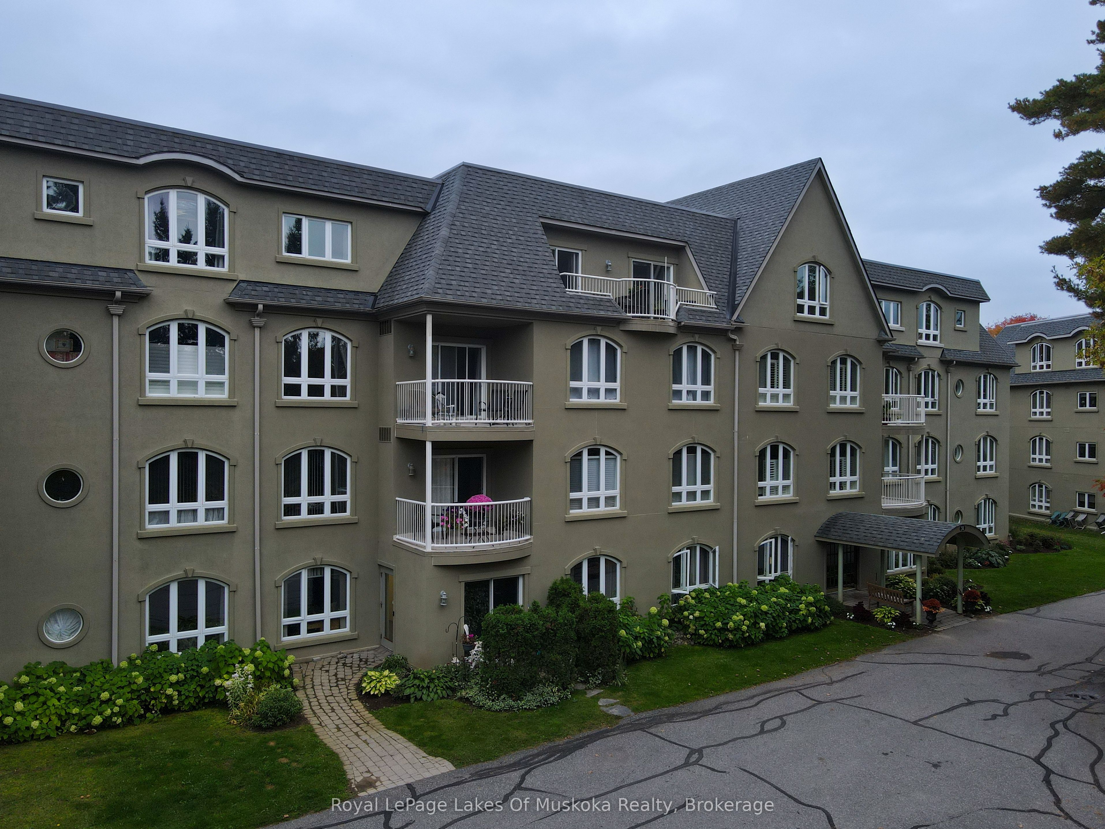 31 Dairy Lane 106, Huntsville, ON P1H 2L7 photo 2