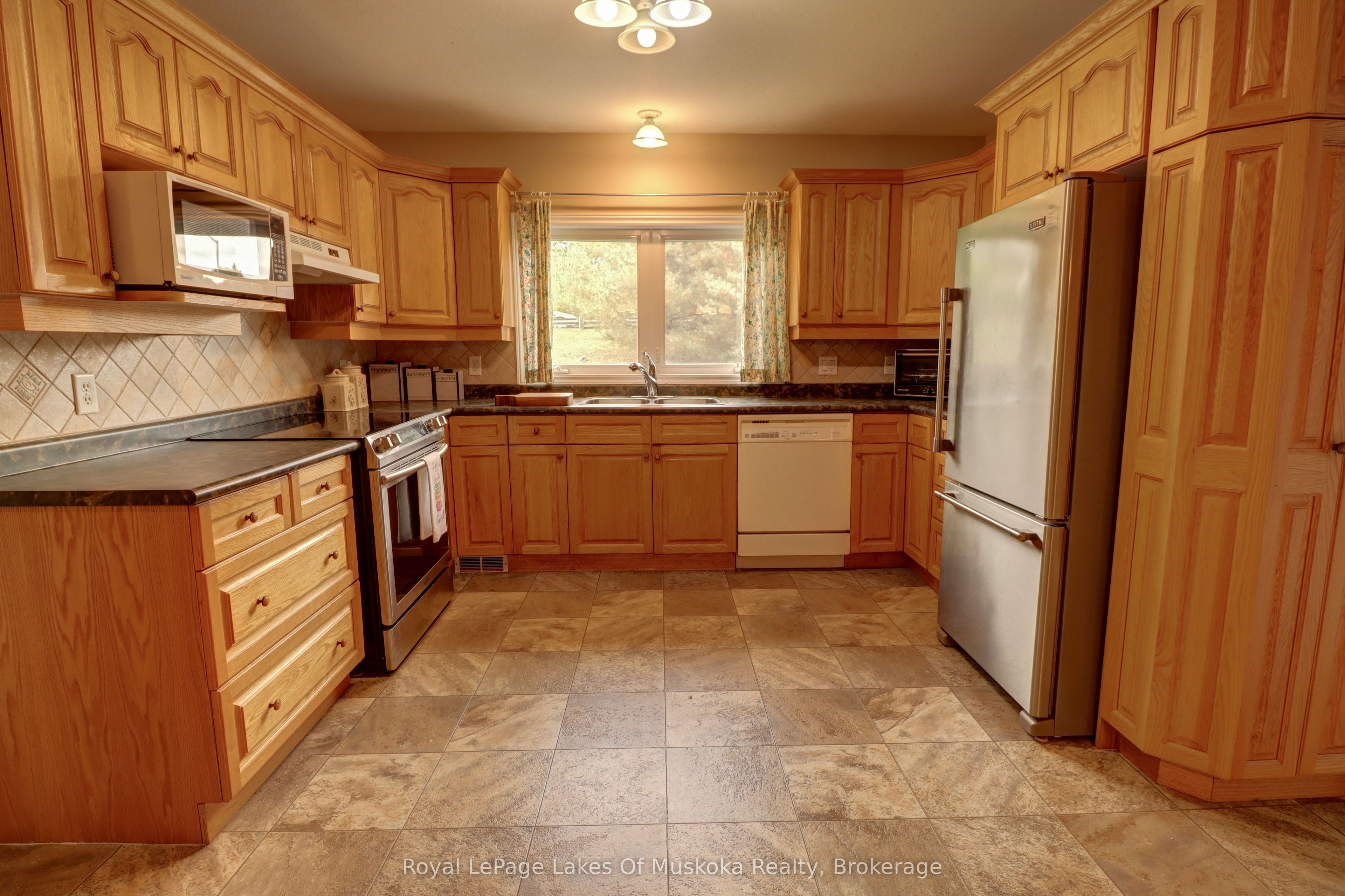 31 Dairy Lane 106, Huntsville, ON P1H 2L7 photo 4