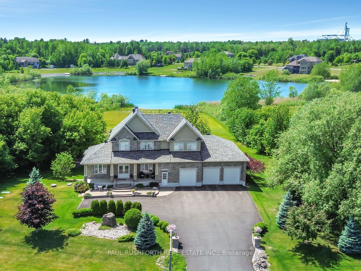 365 West Lake Circle, Carp - Huntley Ward, ON K0A 1L0