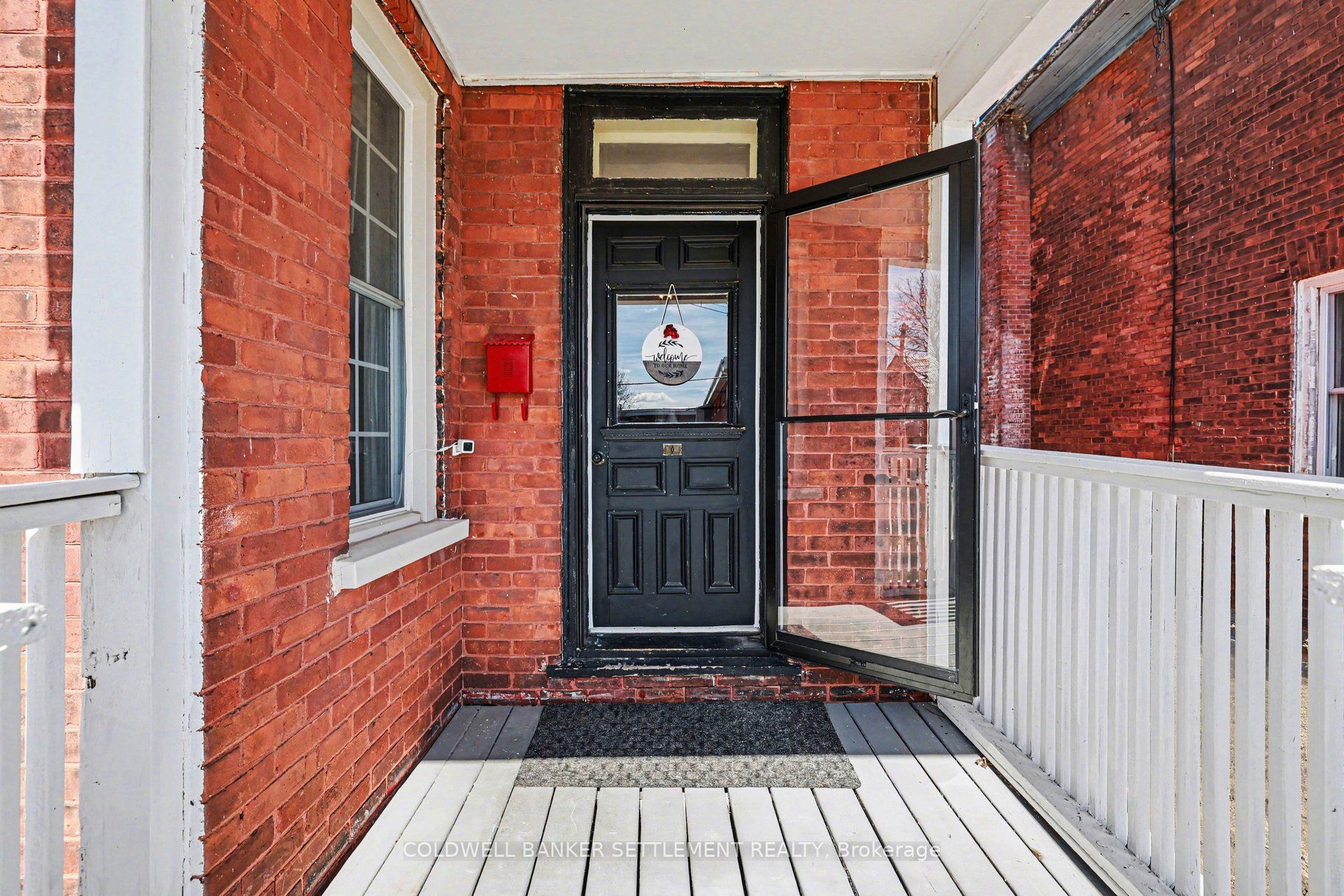 88 Russell Street E, Smiths Falls, ON K7A 1G7 photo 3