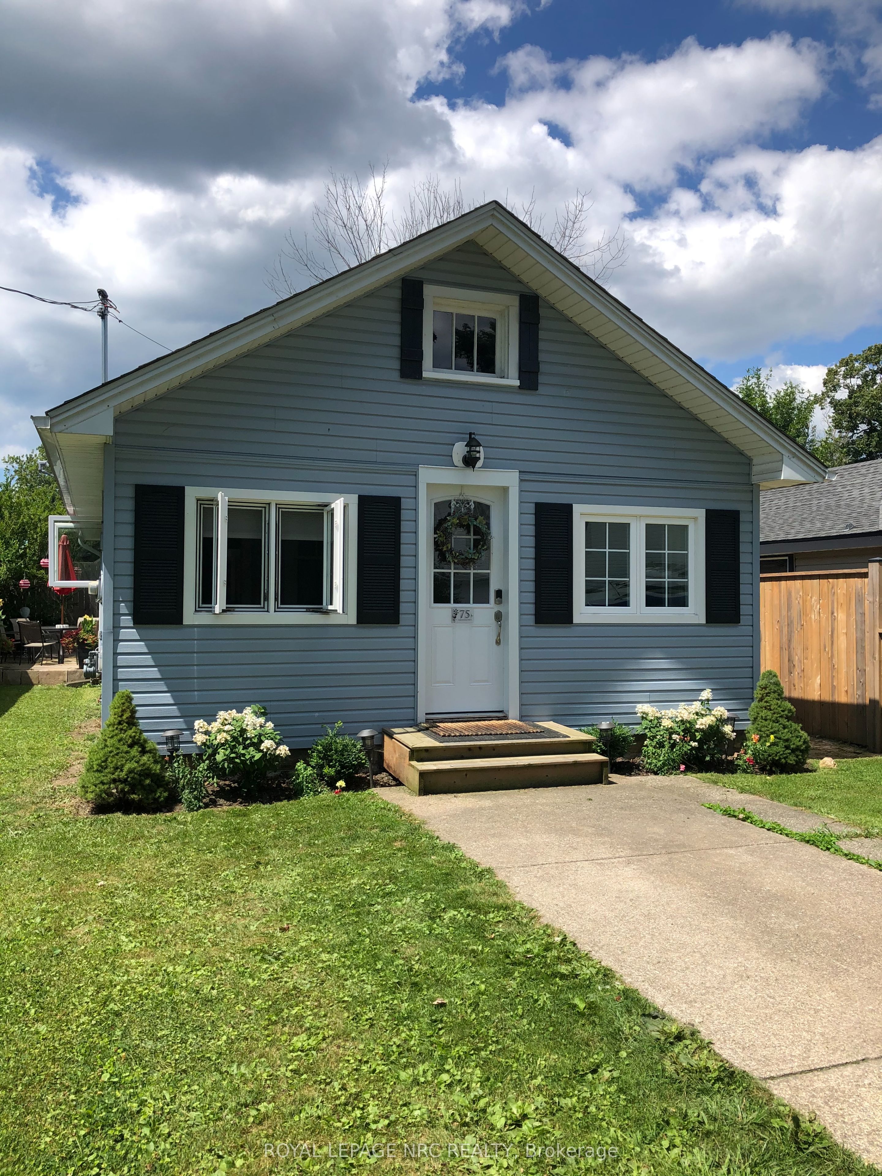 75 Cambridge Road E, Fort Erie, ON L0S 1B0