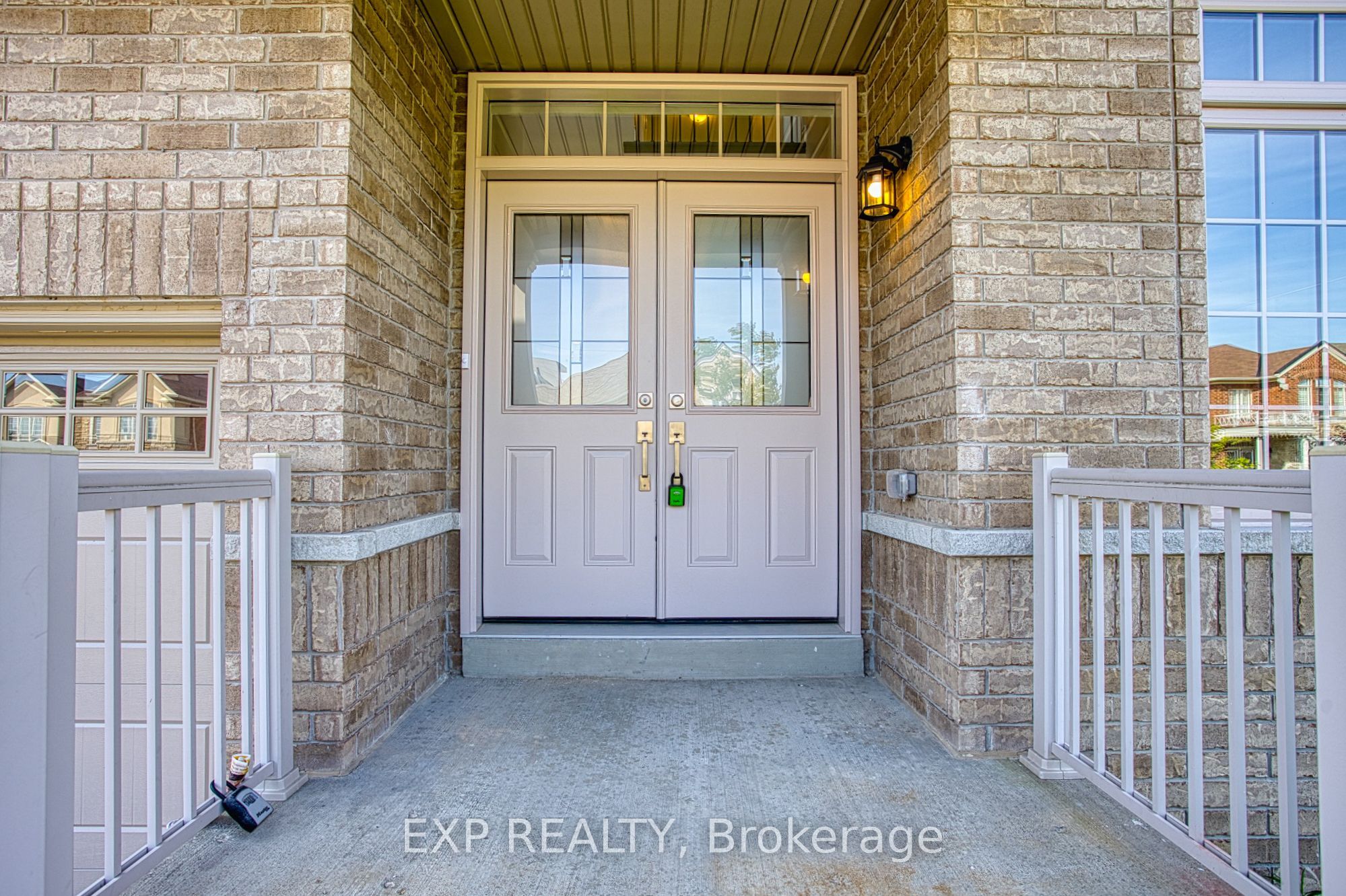 156 McKnight Avenue, Hamilton, ON L8B 0T7 photo 3