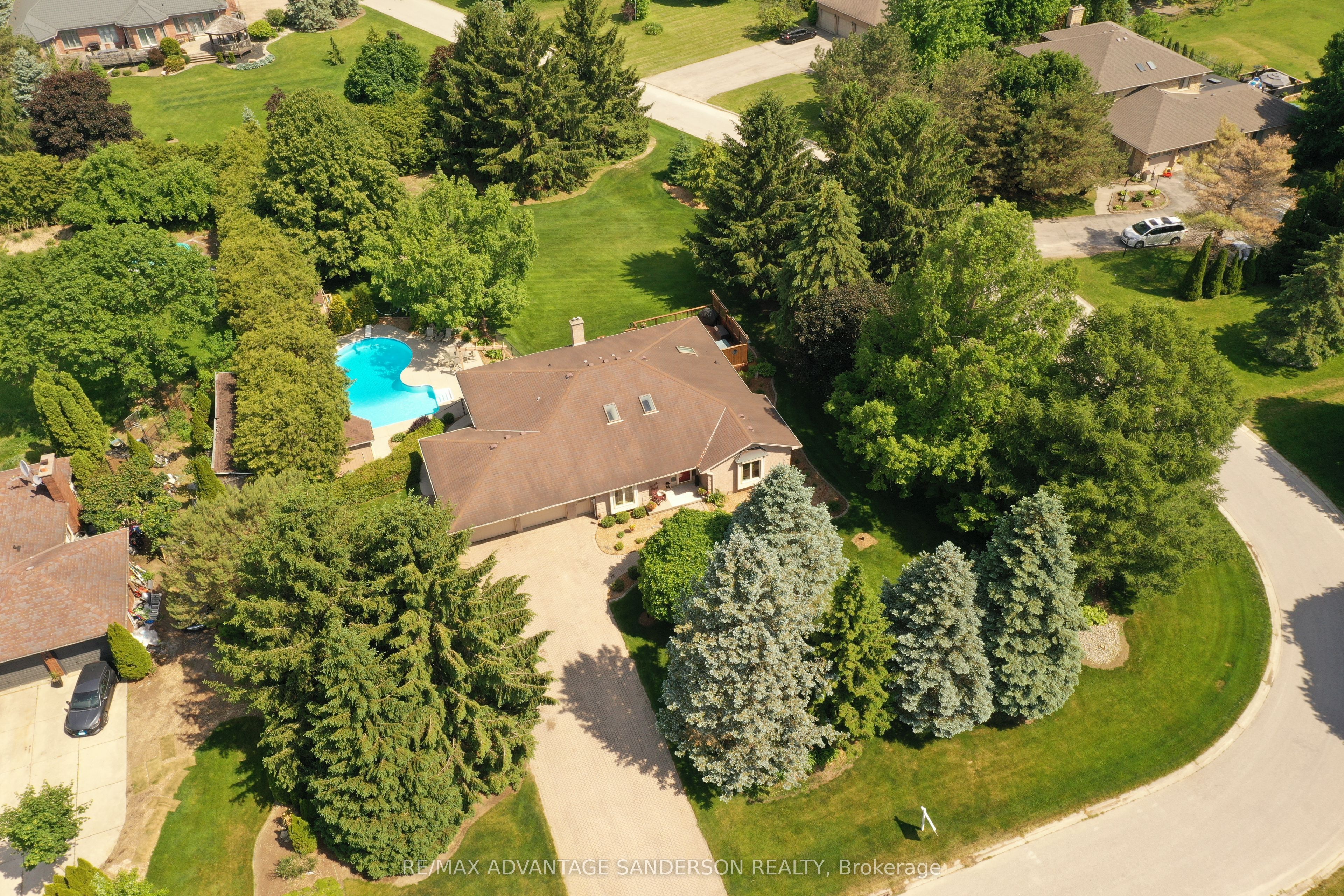 109 Salisbury Drive, Middlesex Centre, ON N0M 1P0