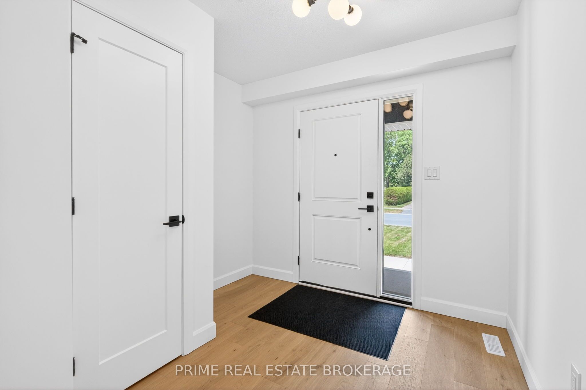 177 Chestnut Street 5, Lucan Biddulph, ON N0M 2J0 photo 3