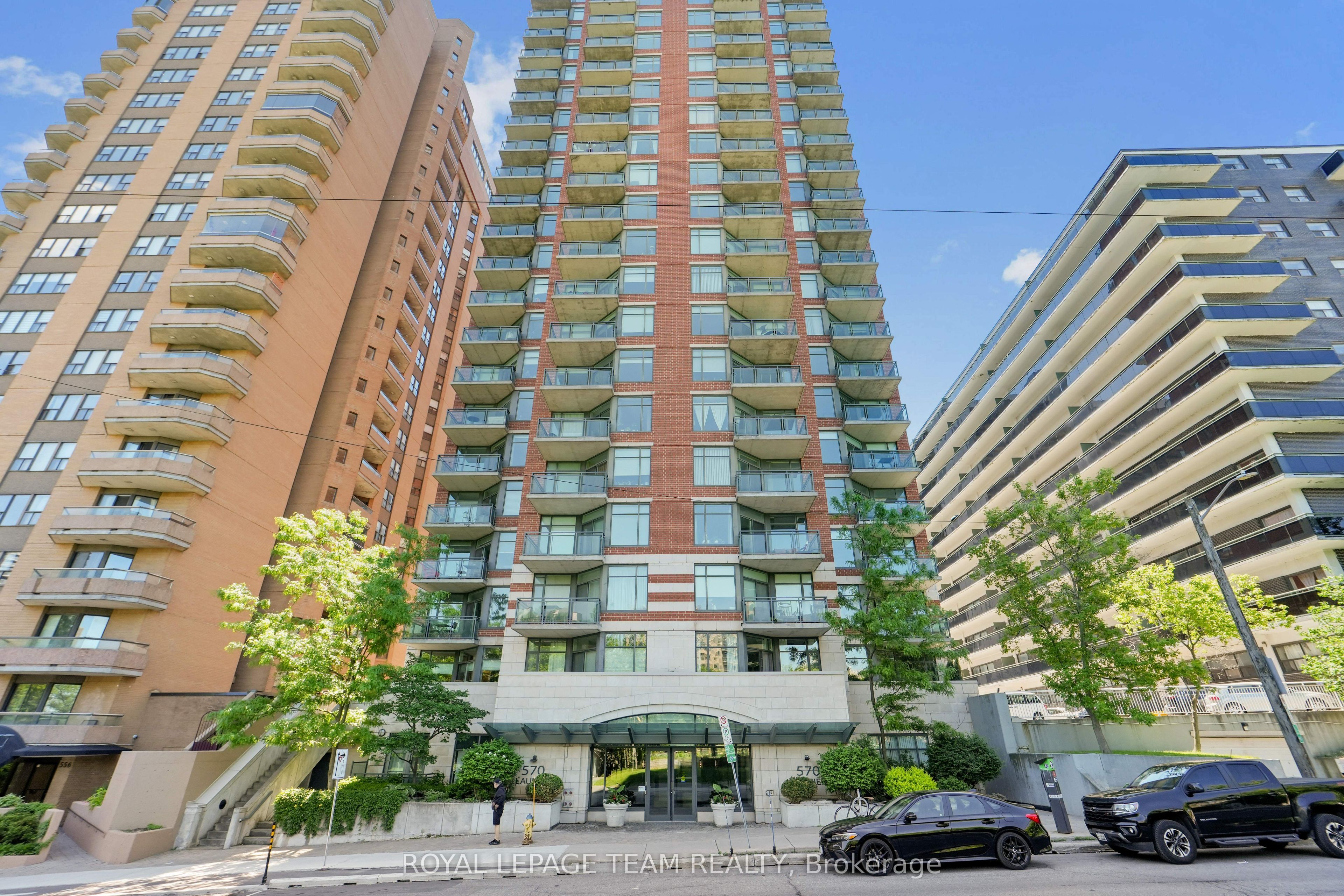 570 Laurier Avenue W 1905, Ottawa Centre, ON K1R 1C8 photo 4