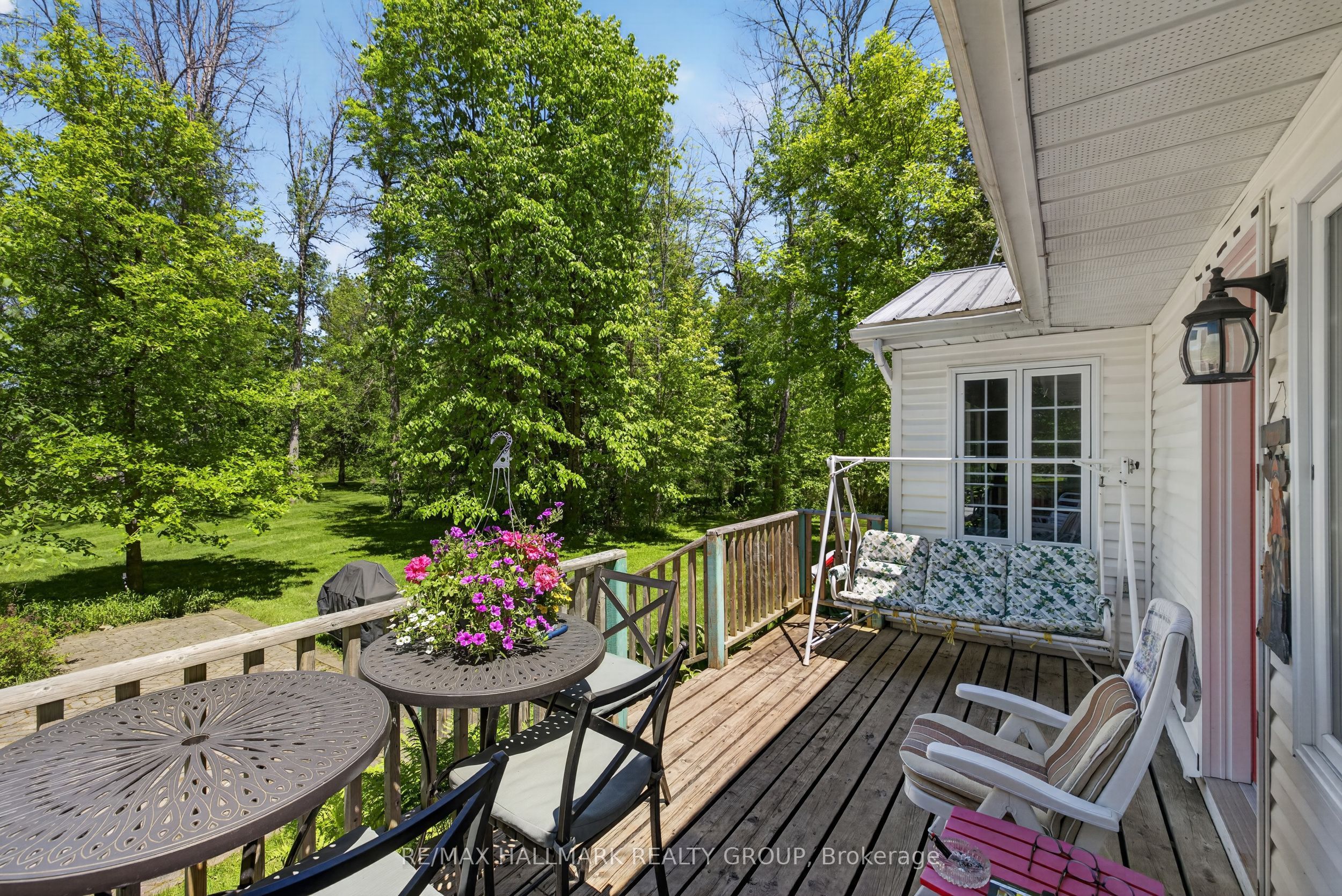 2432 Bathurst 2nd Concession, Tay Valley, ON K7H 3C9 photo 5
