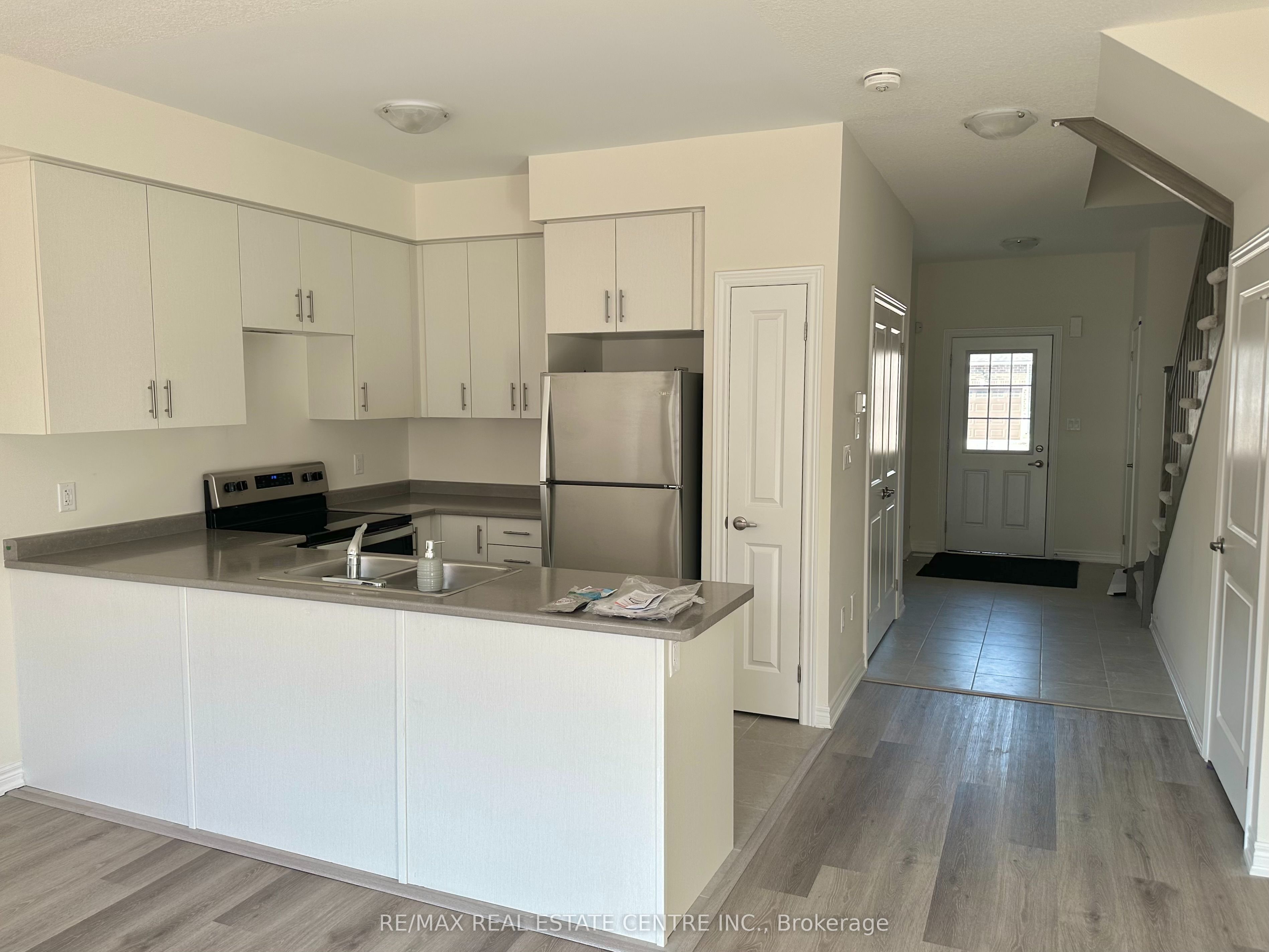 80 Pinot Crescent, Hamilton, ON L8E 0J9 photo 5