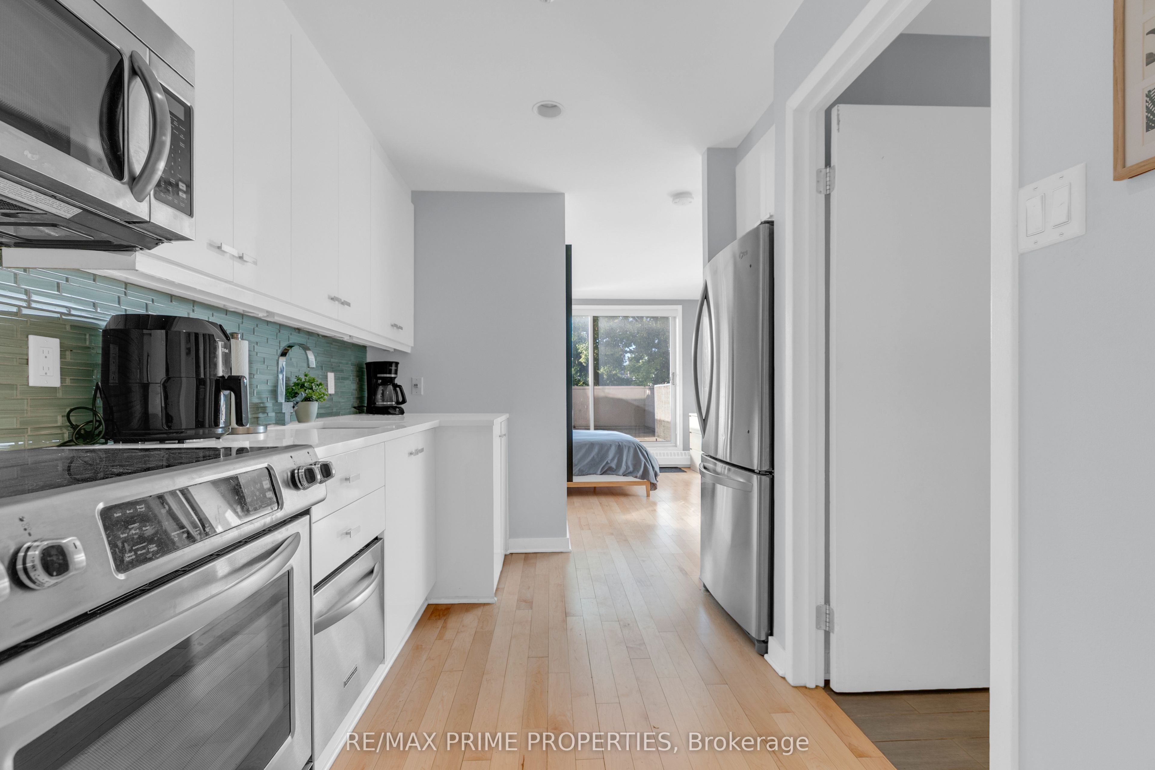 202 ST PATRICK Street 10, Lower Town - Sandy Hill, ON K1N 5K3 photo 2