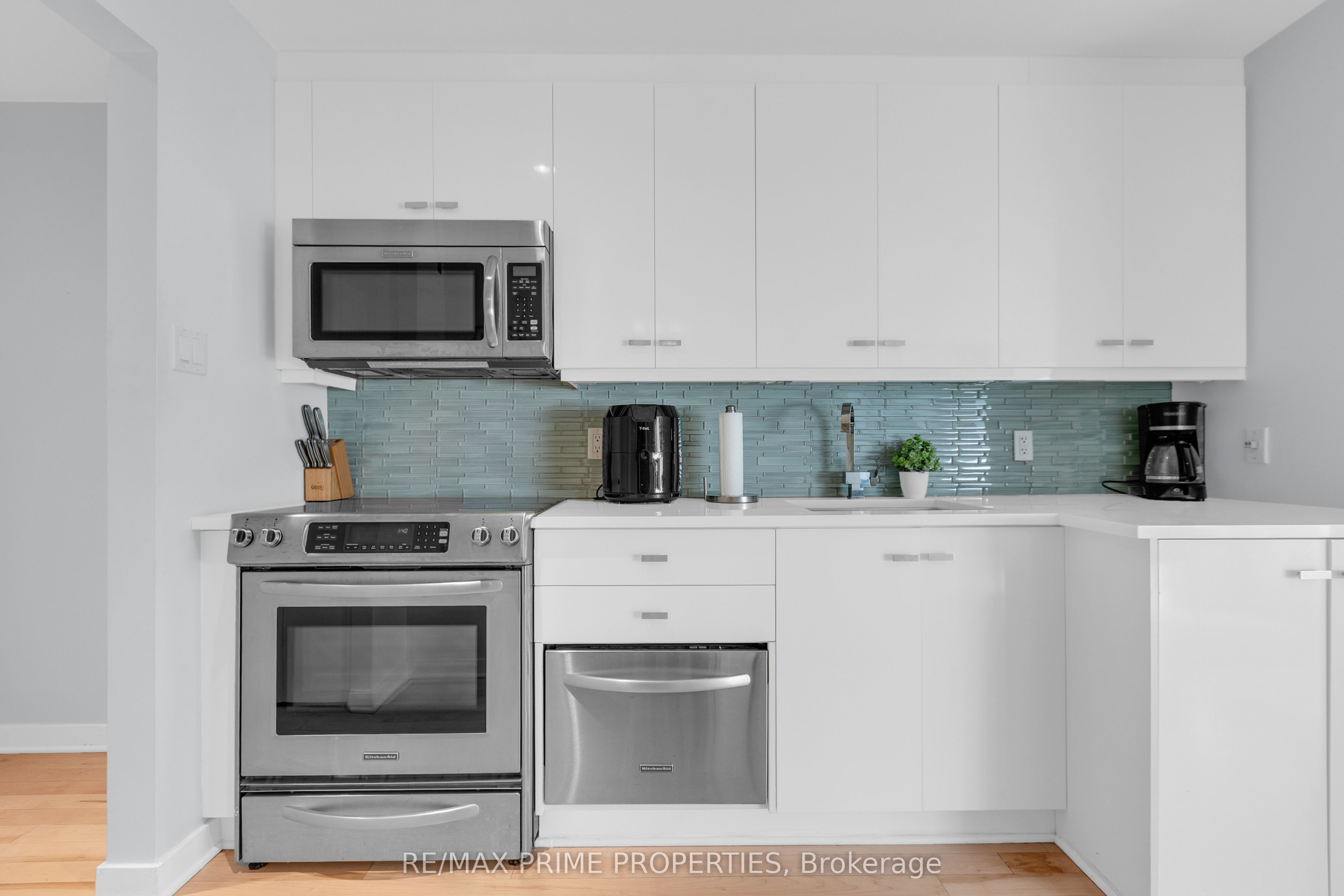 202 ST PATRICK Street 10, Lower Town - Sandy Hill, ON K1N 5K3 photo 3