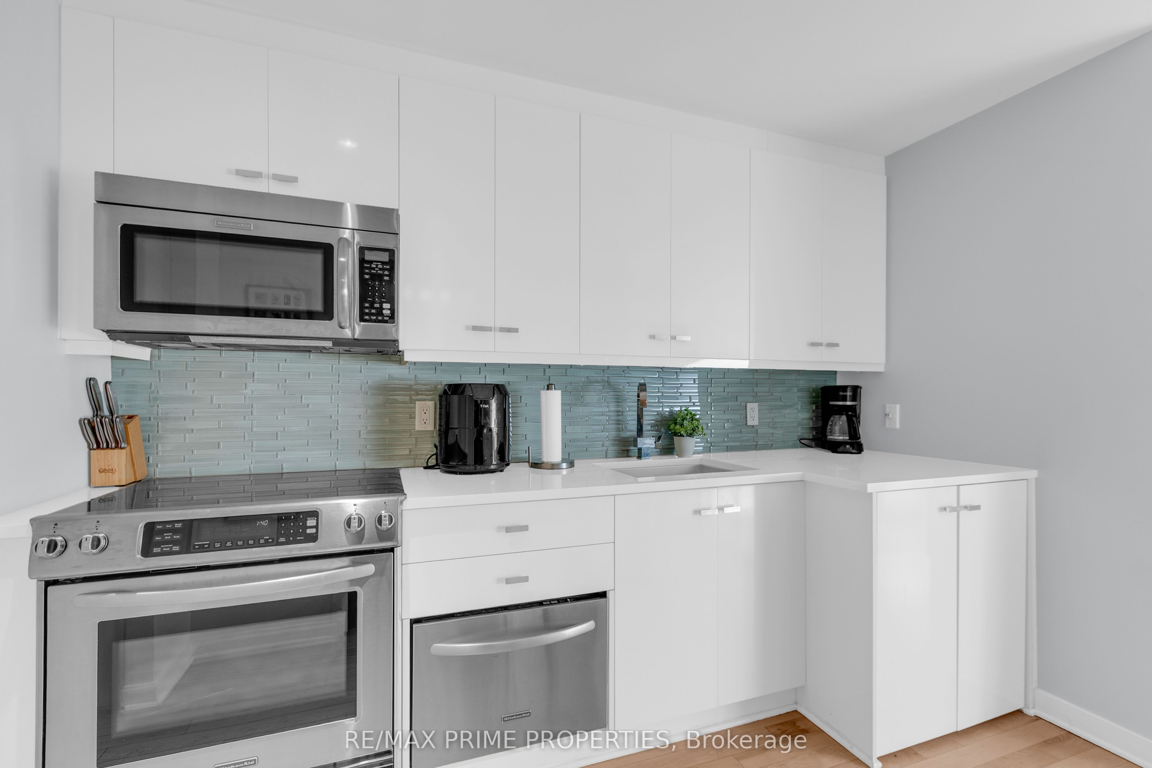 202 ST PATRICK Street 10, Lower Town - Sandy Hill, ON K1N 5K3 photo 4