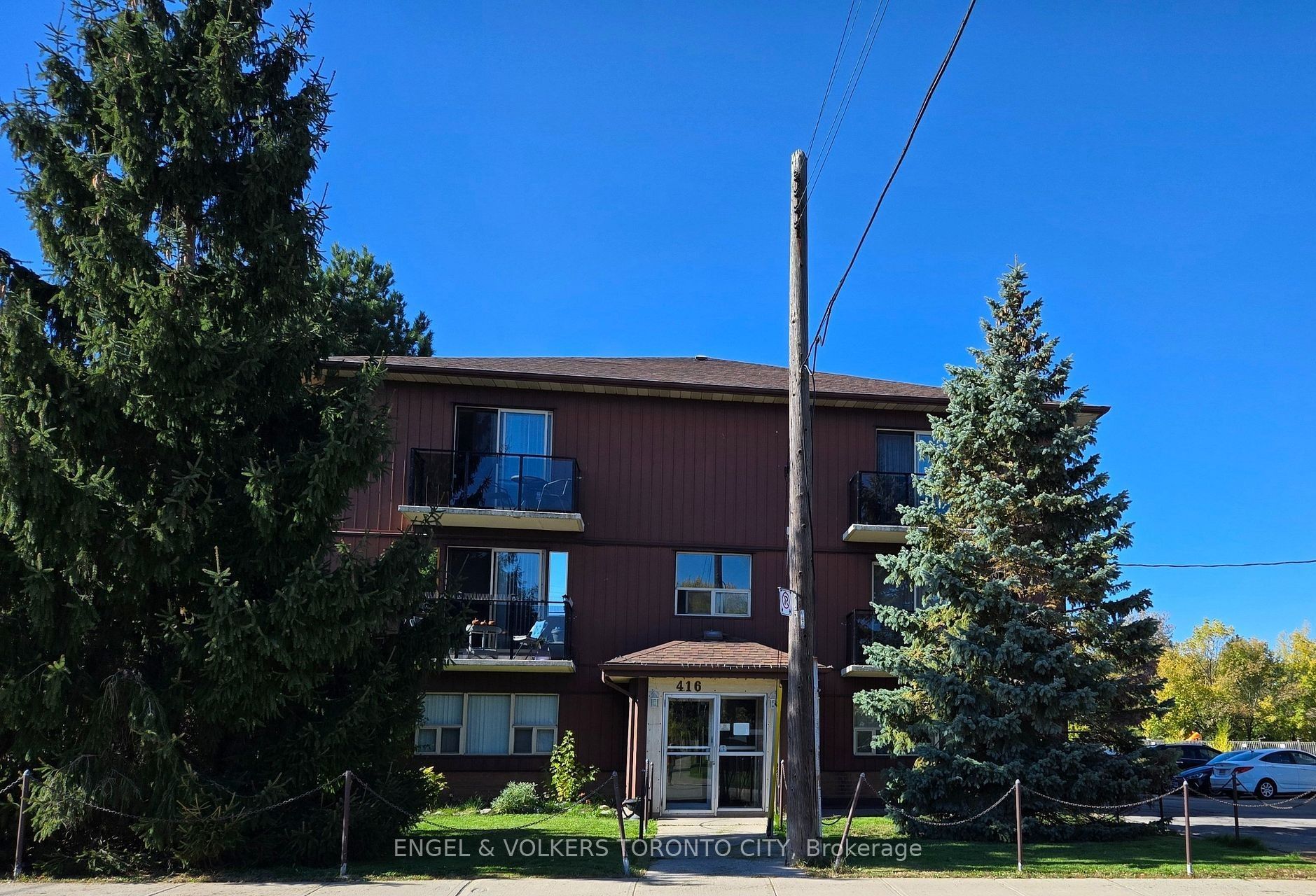 416 E 42nd Street 101, Hamilton, ON L8T 3A9 photo 2
