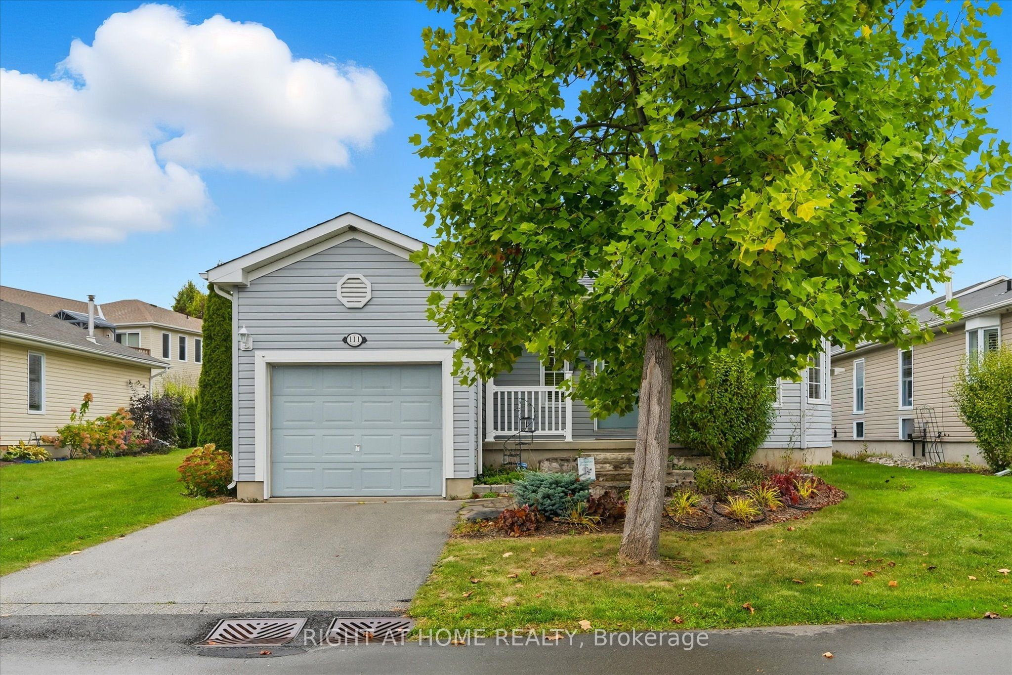 111 Gracehill Crescent, Hamilton, ON L8B 1A5 photo 2