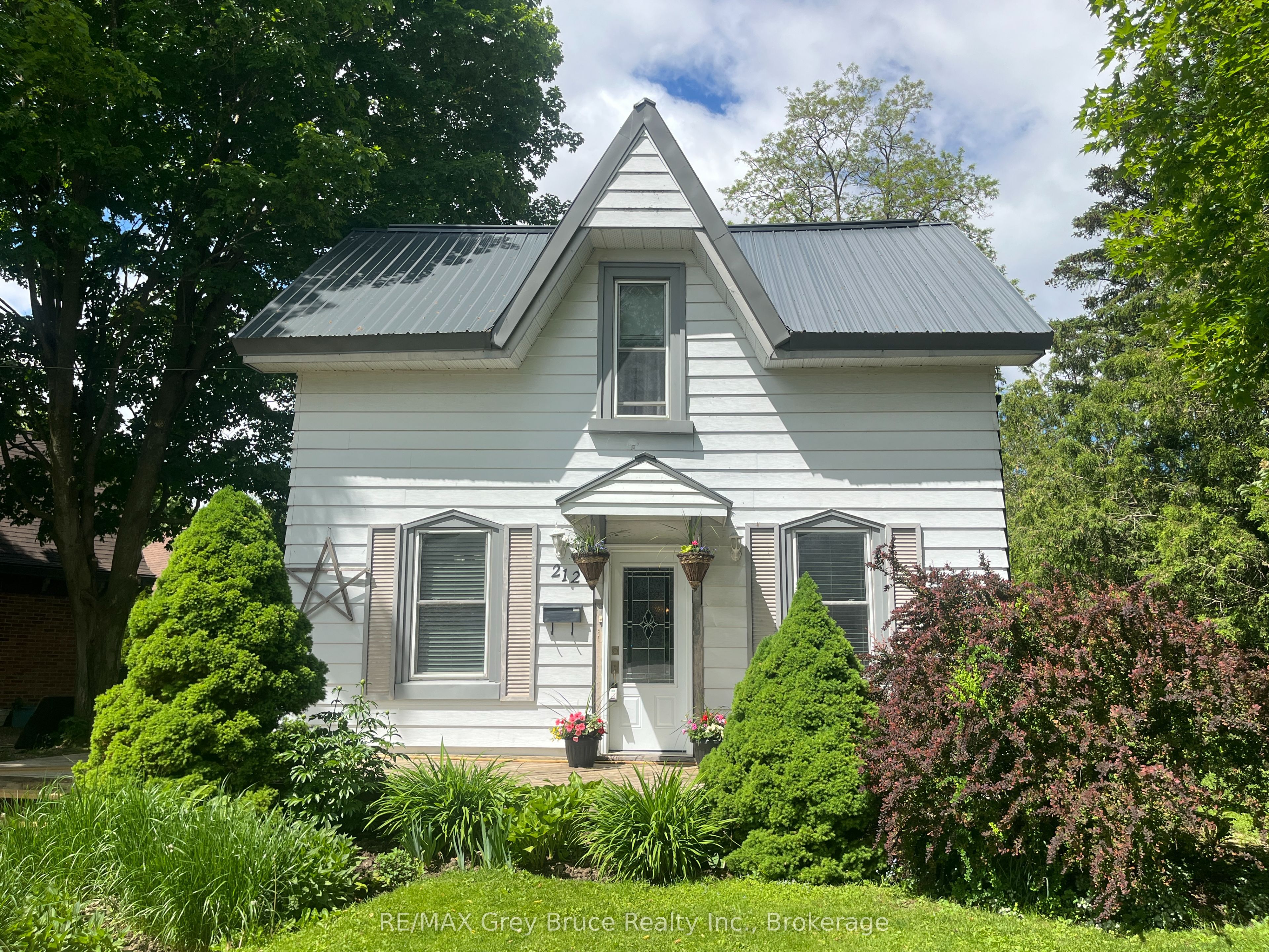212 Yonge Street S, Arran-Elderslie, ON N0H 2N0