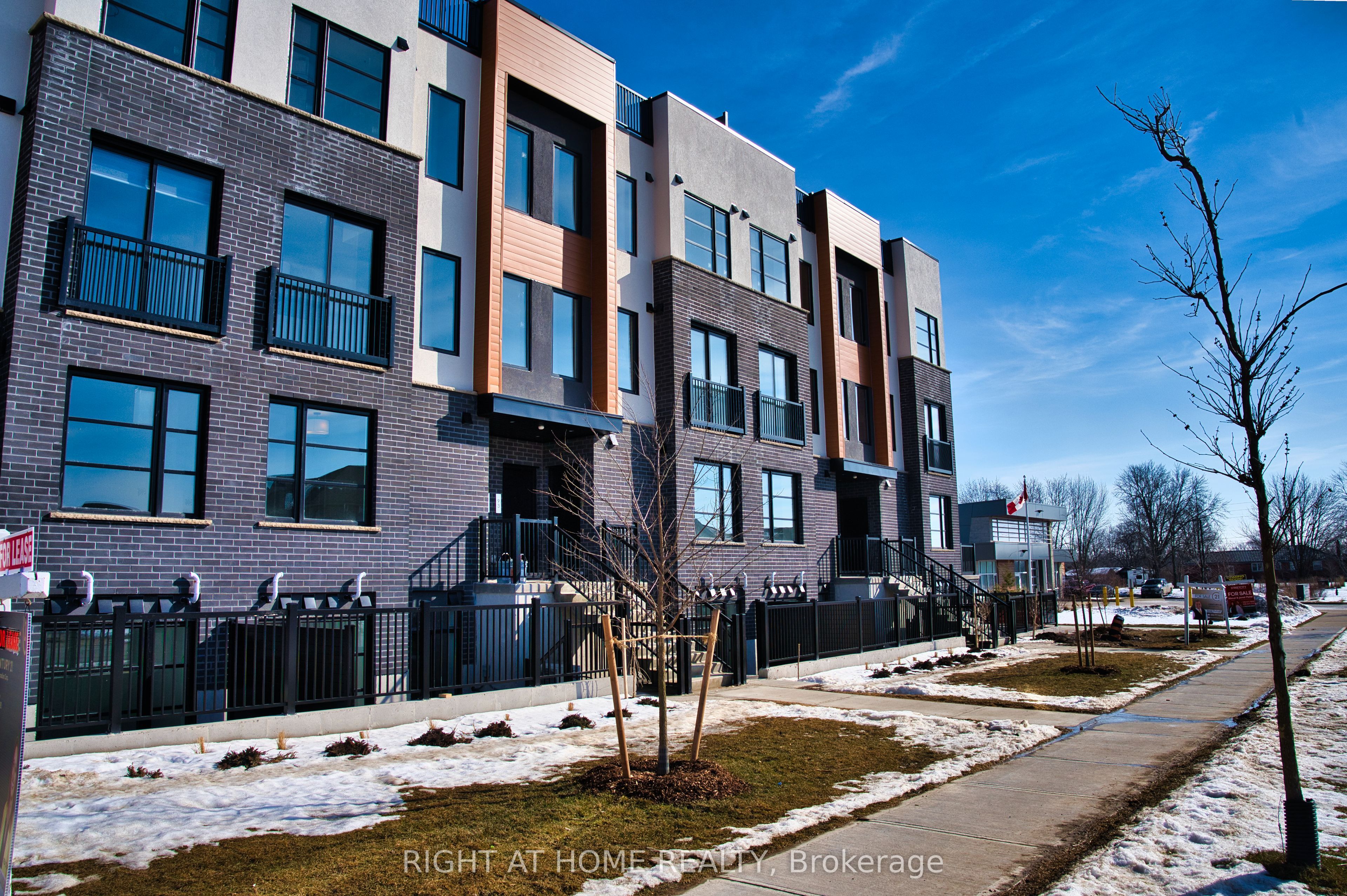 3900 Savoy Street 105, London South, ON N6P 0A3 photo 2