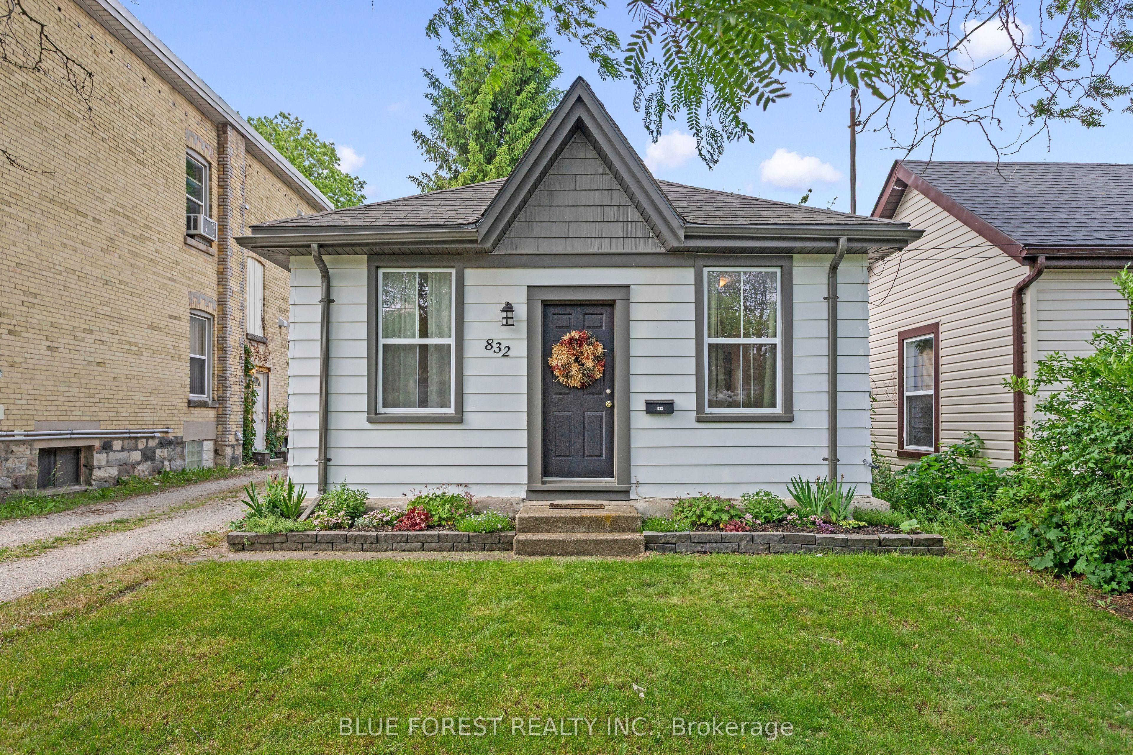 832 Queens Avenue, London East, ON N5W 3H6