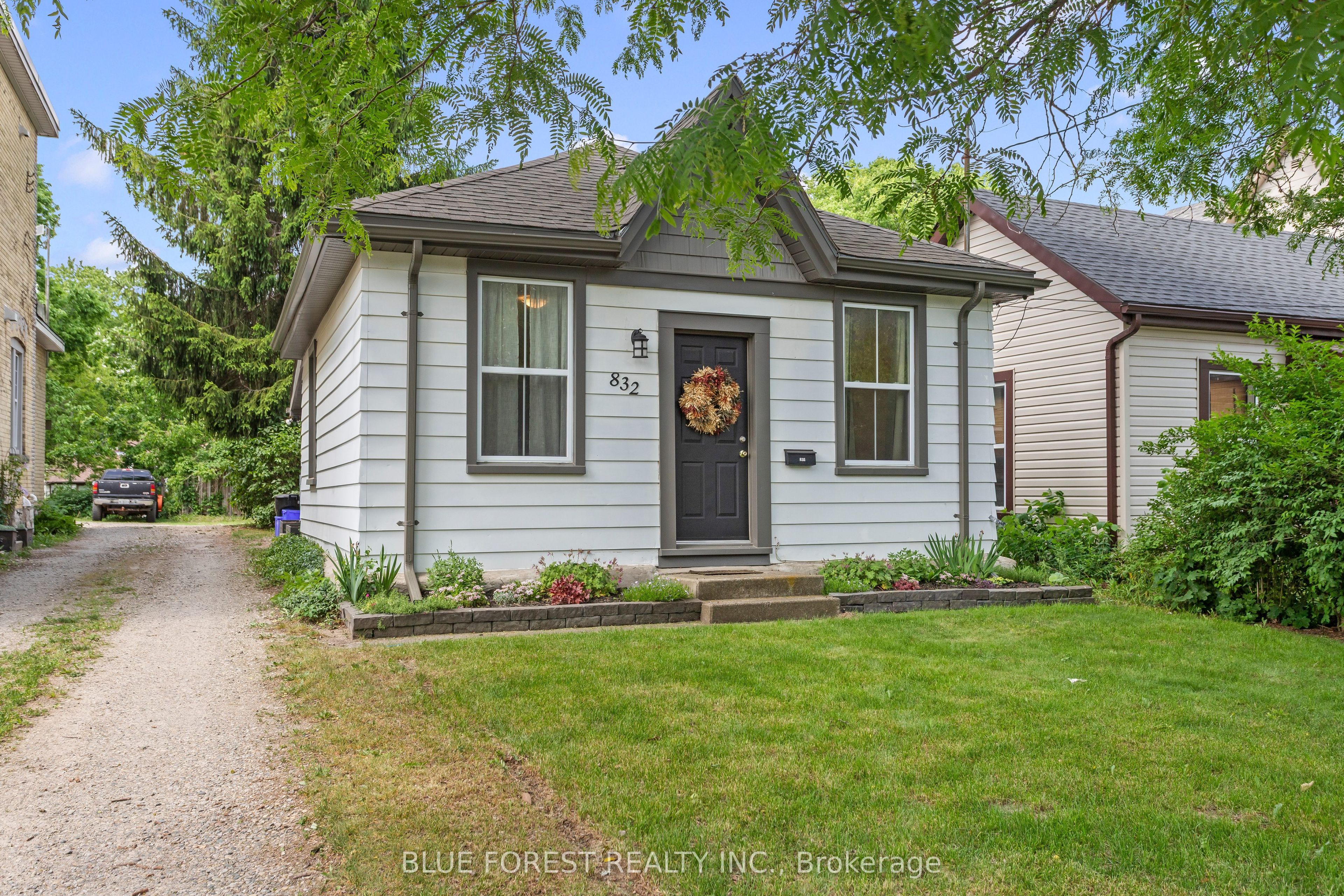 832 Queens Avenue, London East, ON N5W 3H6 photo 3