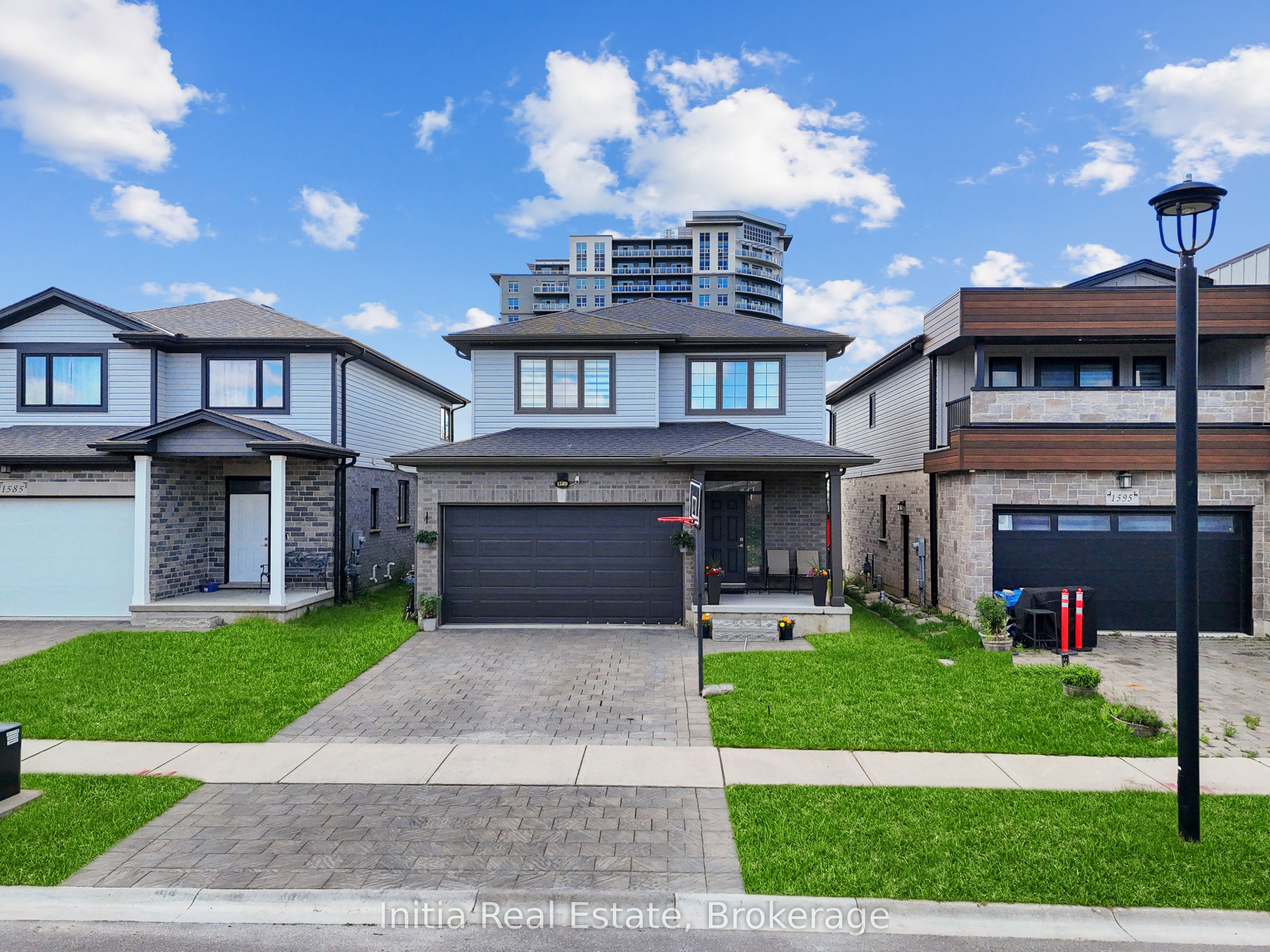1589 Henrica Avenue, London North, ON N6G 0Y1 photo 2