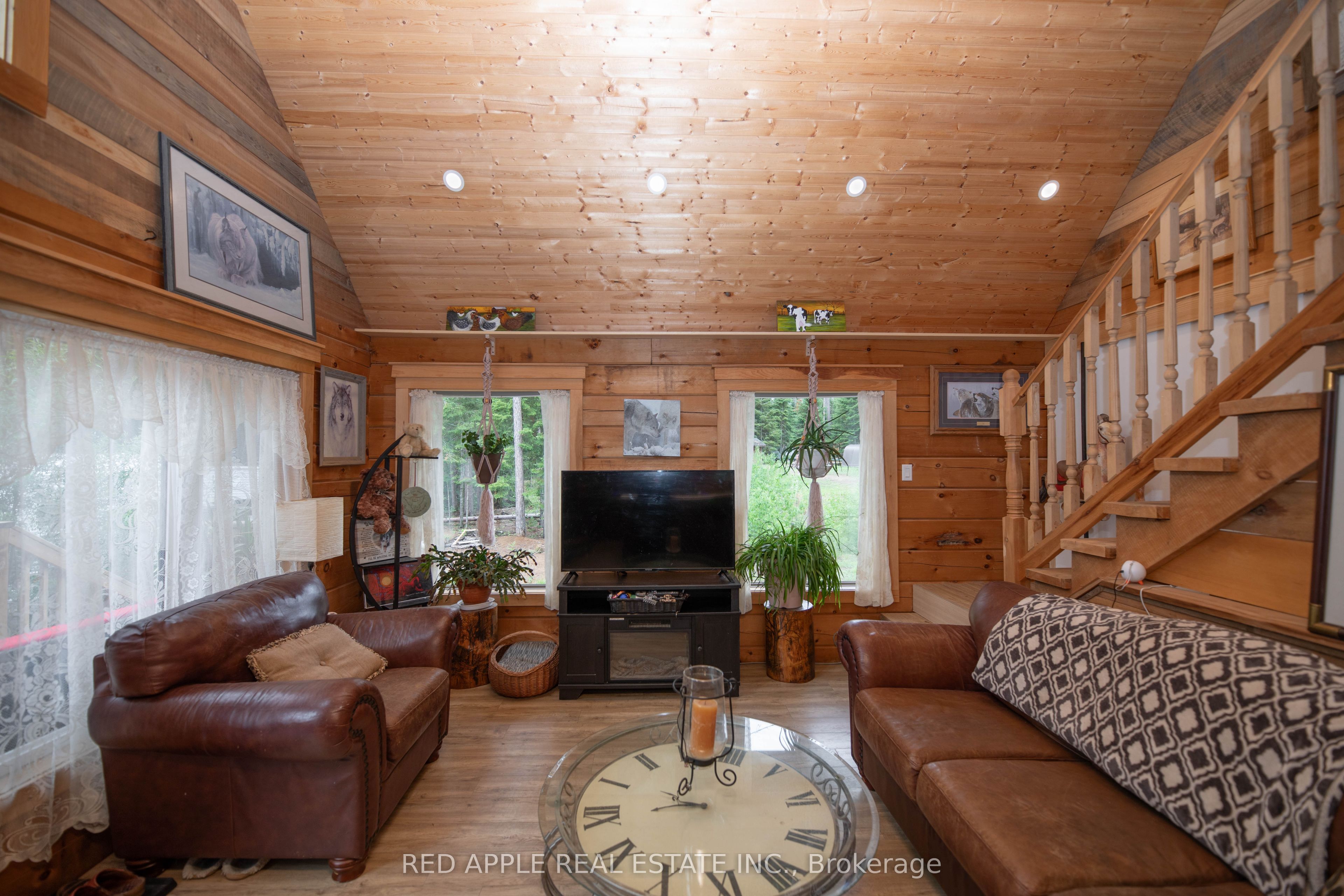 1392 Carroll Road, Dysart et al, ON K0M 1S0 photo 4
