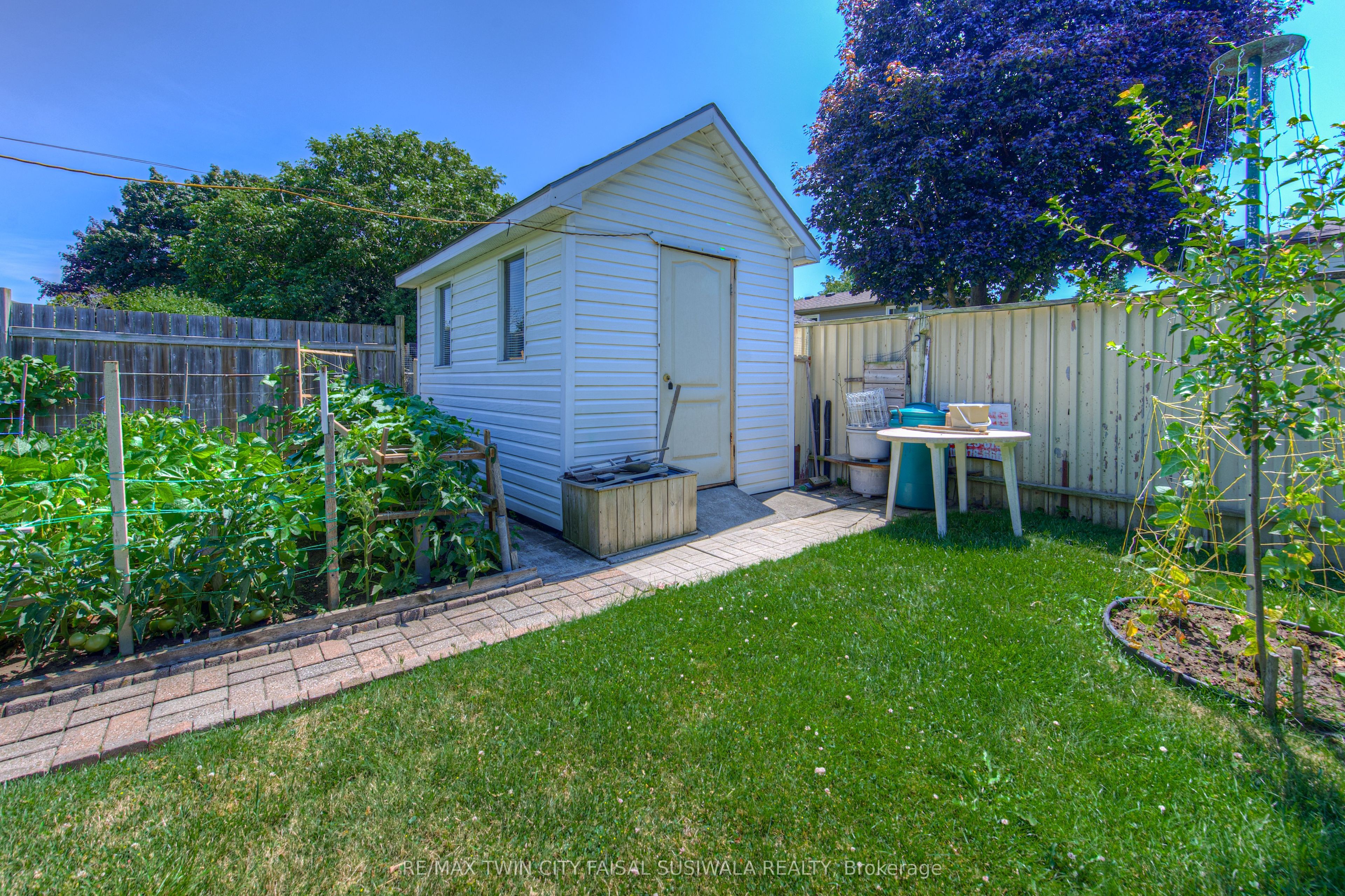 1227 Valentine Drive, Cambridge, ON N3H 2P1 photo 4