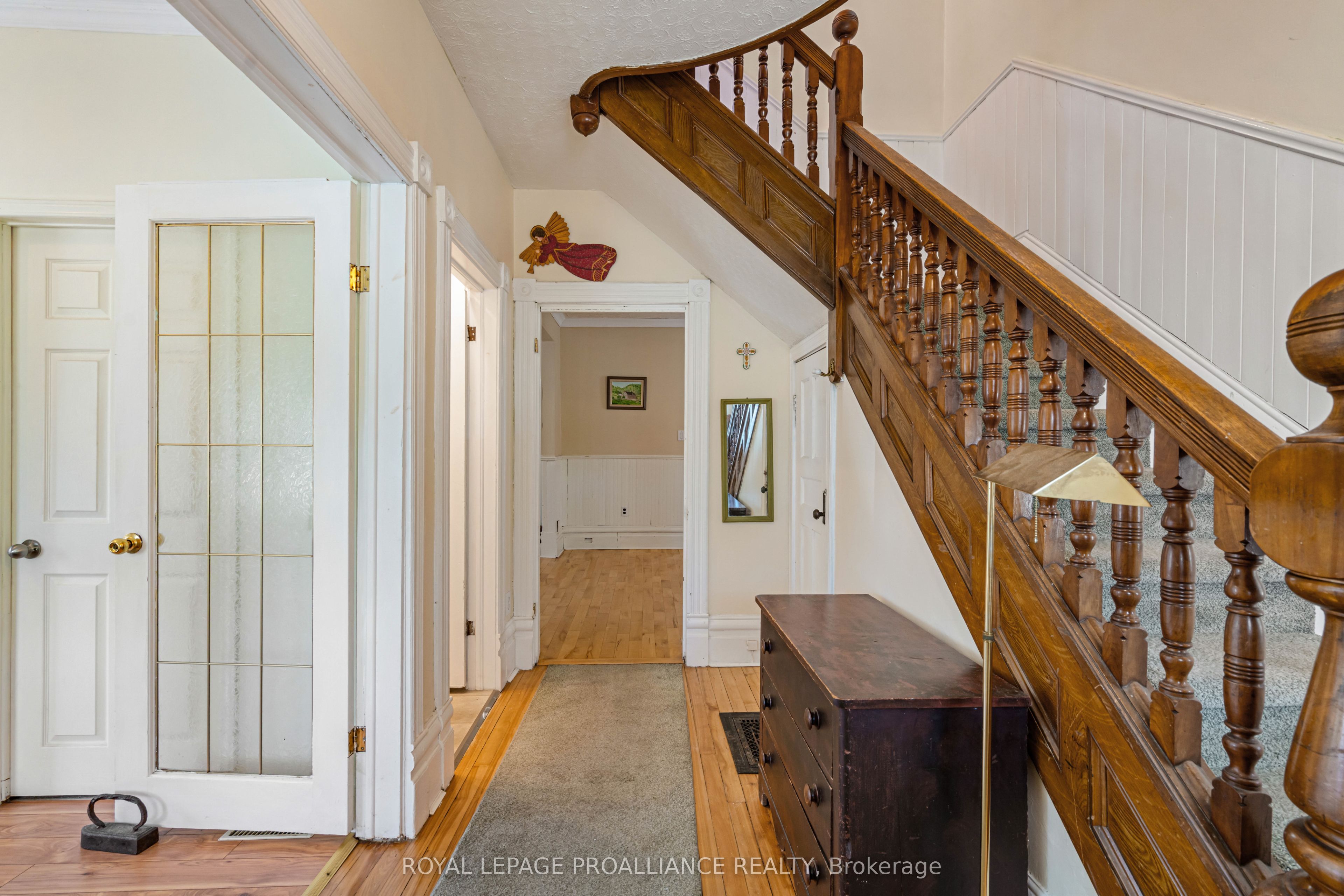 568 James Street W, Prescott, ON K0E 1T0 photo 5