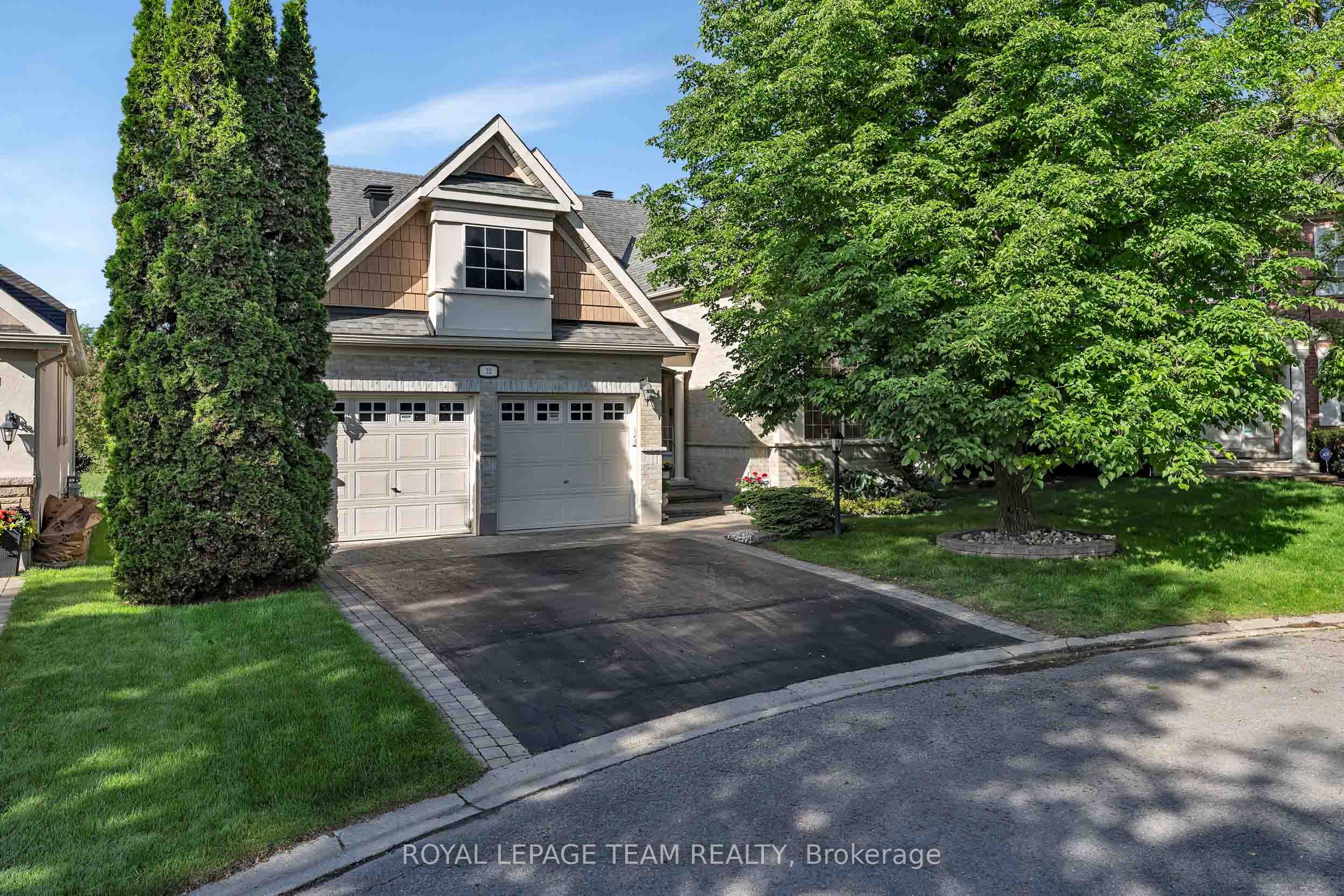 32 Silverthorn Court, Barrhaven, ON K2J 4Y2 photo 2