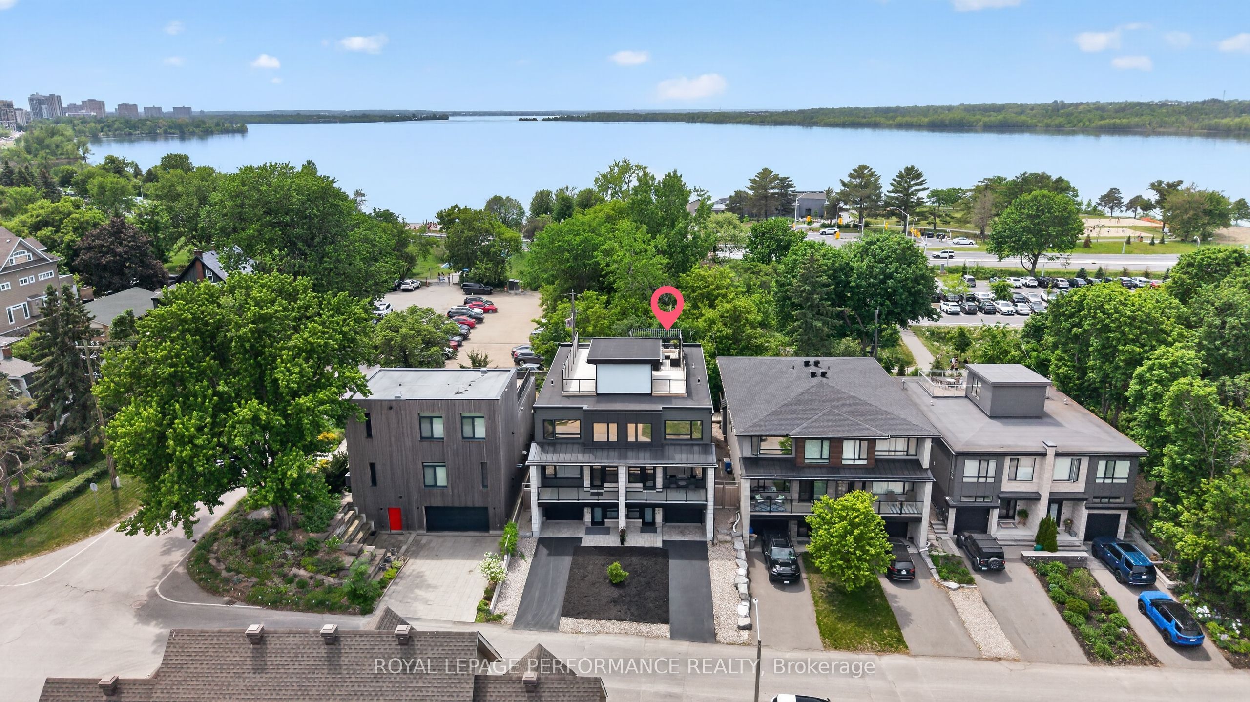 248 Atlantis Avenue, Carlingwood - Westboro and Area, ON K2A 1X8
