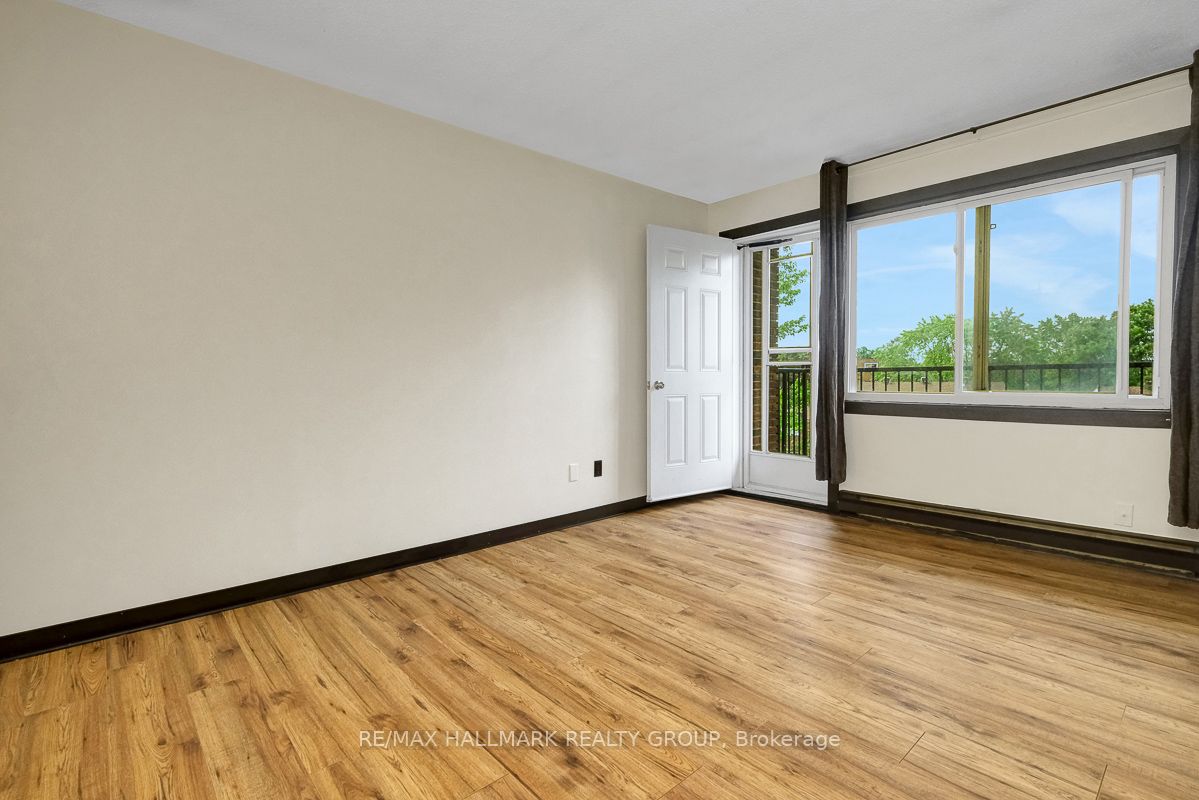 2041 Arrowsmith Drive 401C, Beacon Hill North - South and Area, ON K1J 7V7 photo 5