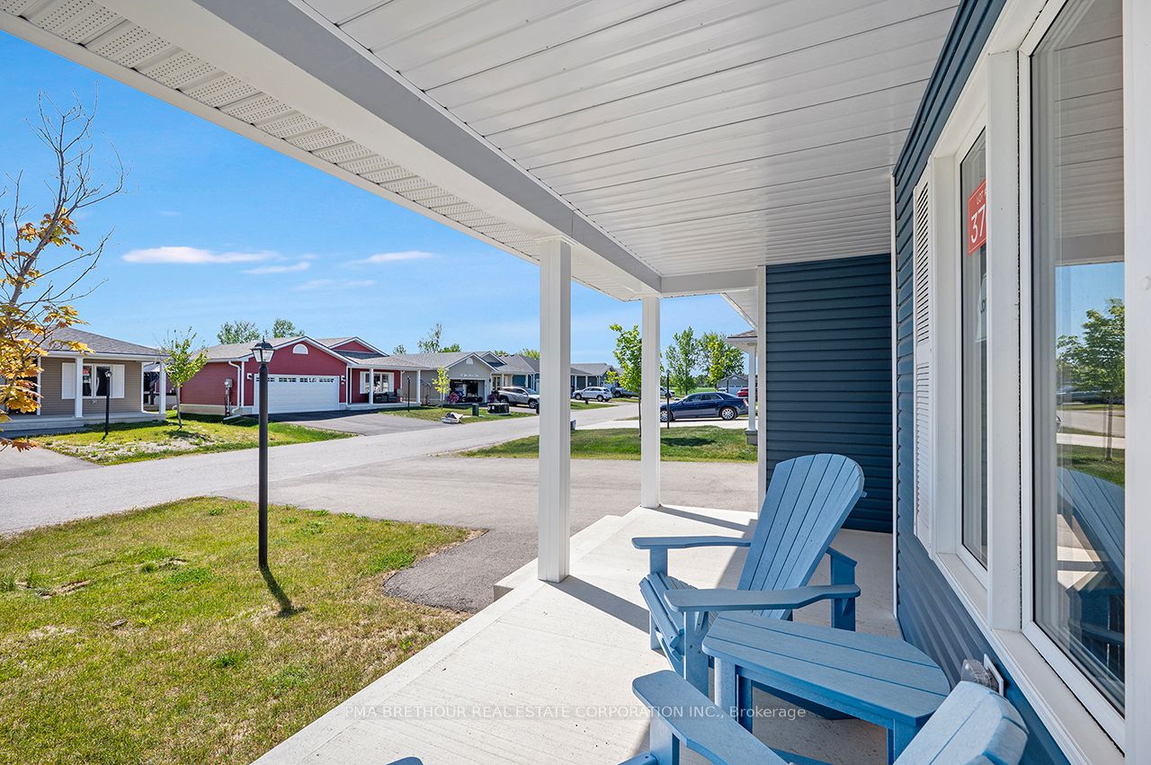 242 Lake Breeze Drive, Ashfield-Colborne-Wawanosh, ON N7A 0C6 photo 4