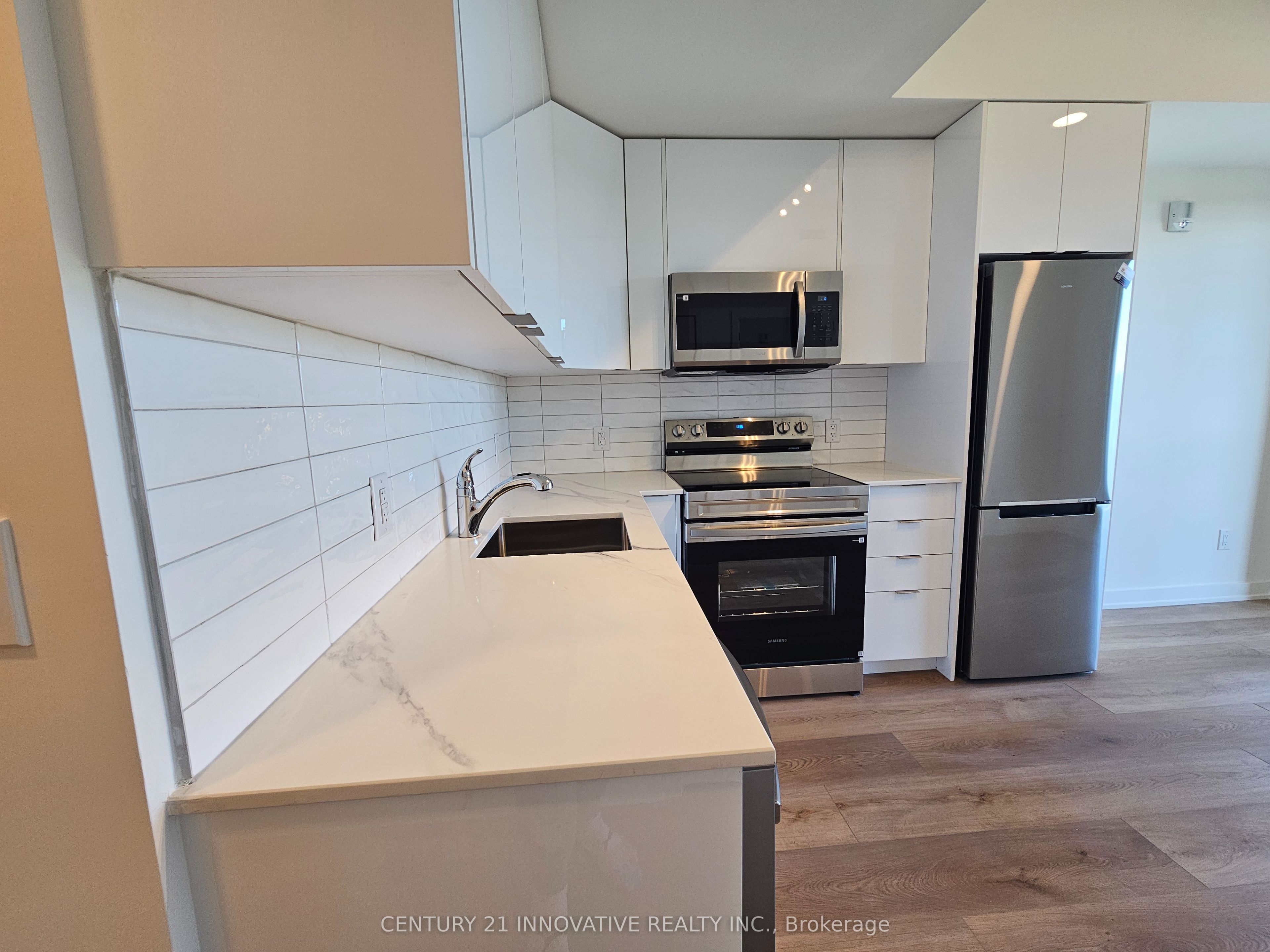 33 Erie Avenue 702, Brantford, ON N3S 0K7 photo 4