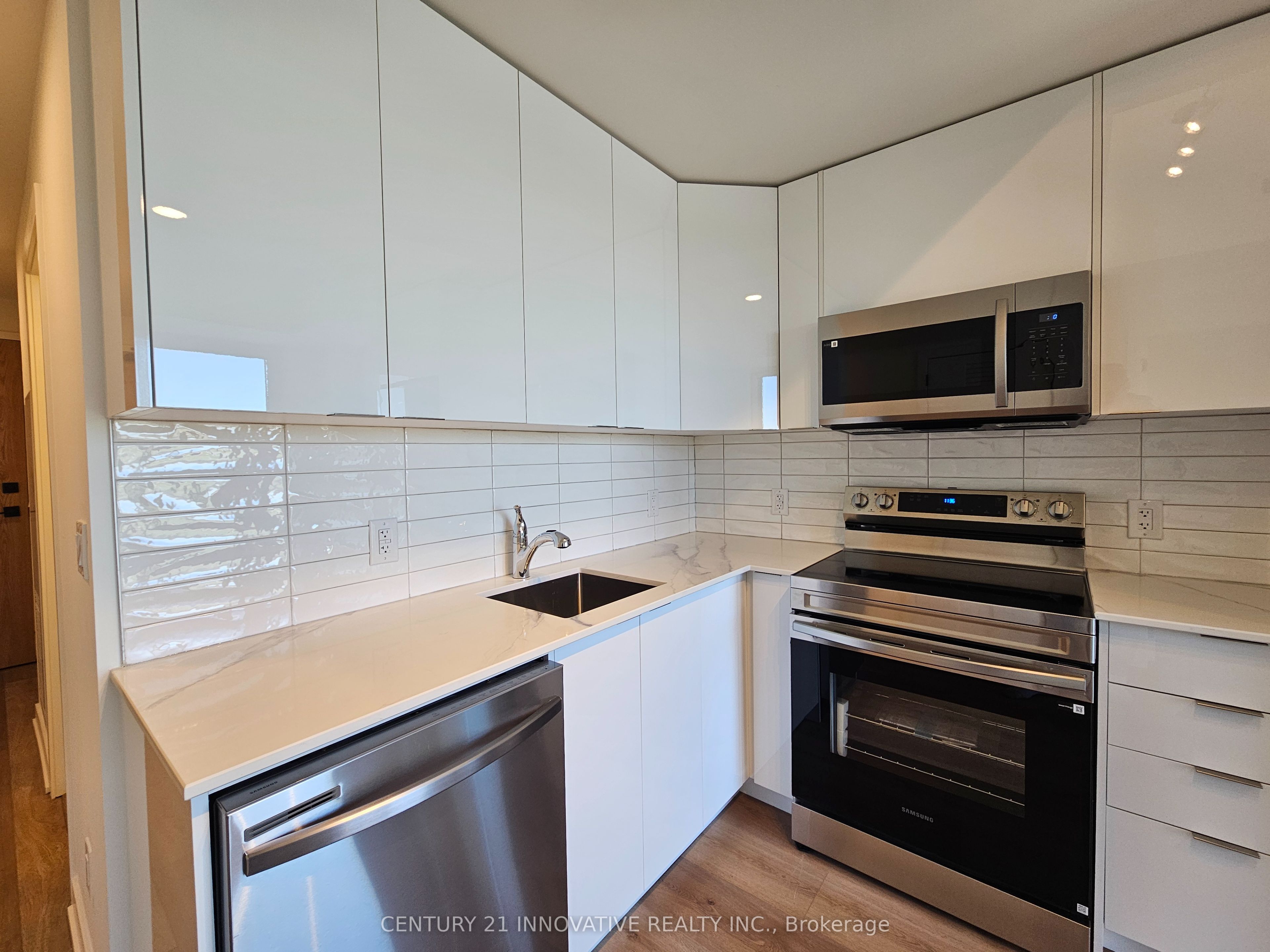 33 Erie Avenue 702, Brantford, ON N3S 0K7 photo 5