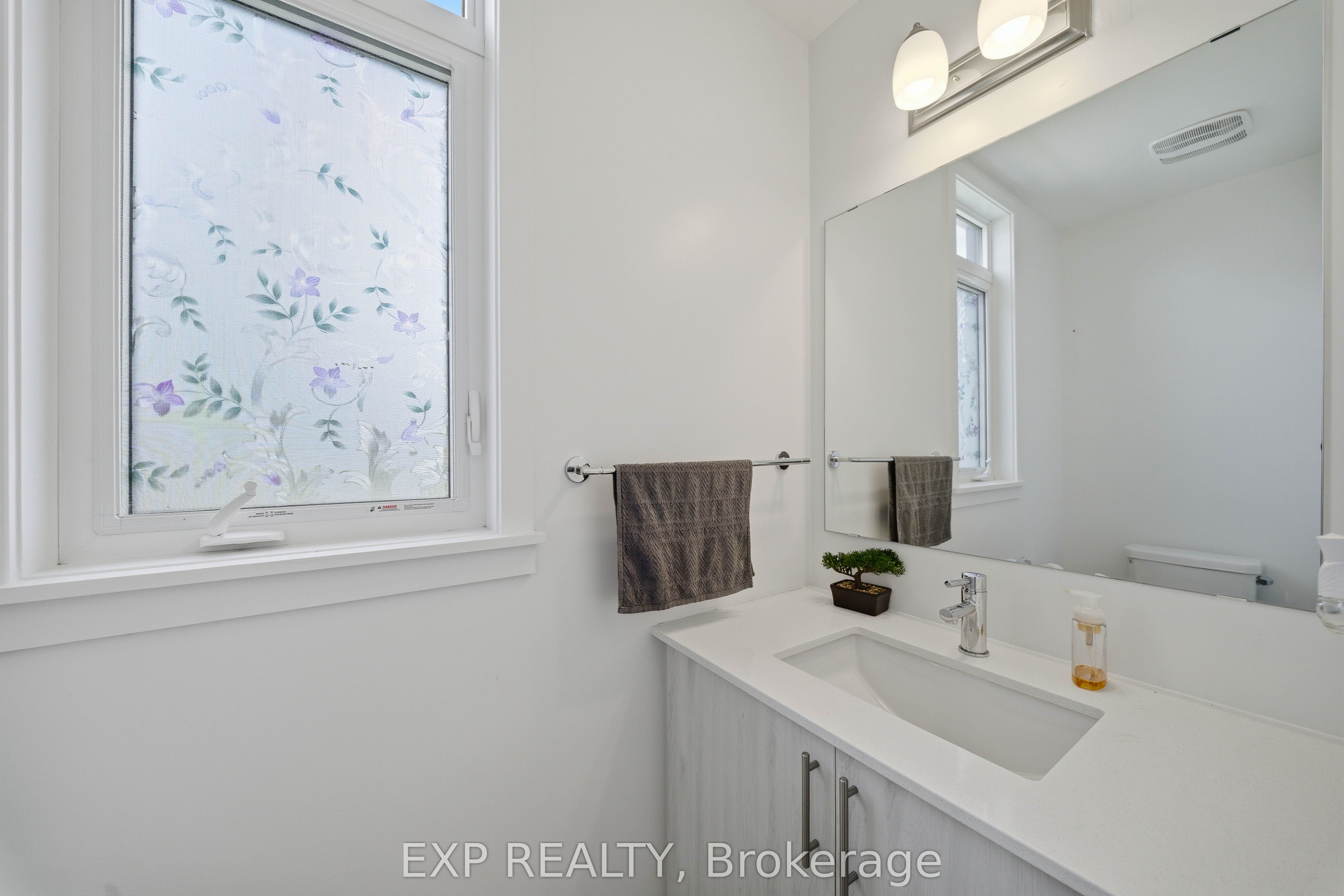 51 Robusta Lane, Barrhaven, ON K2J 6Y7 photo 3