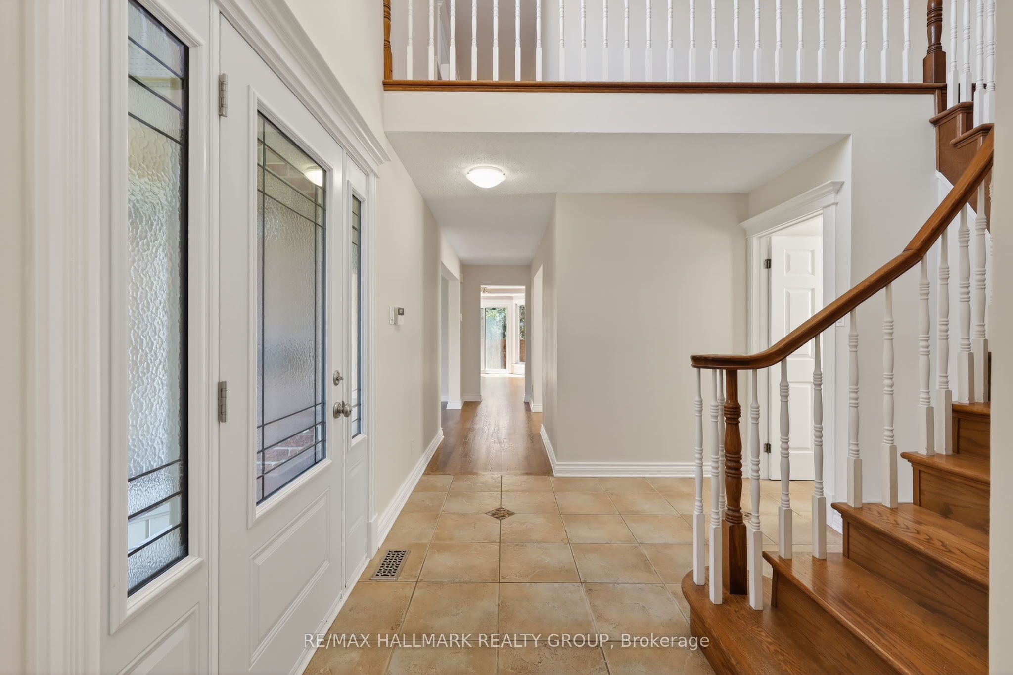 1426 Progress Place, Cyrville - Carson Grove - Pineview, ON K1B 5M3 photo 4