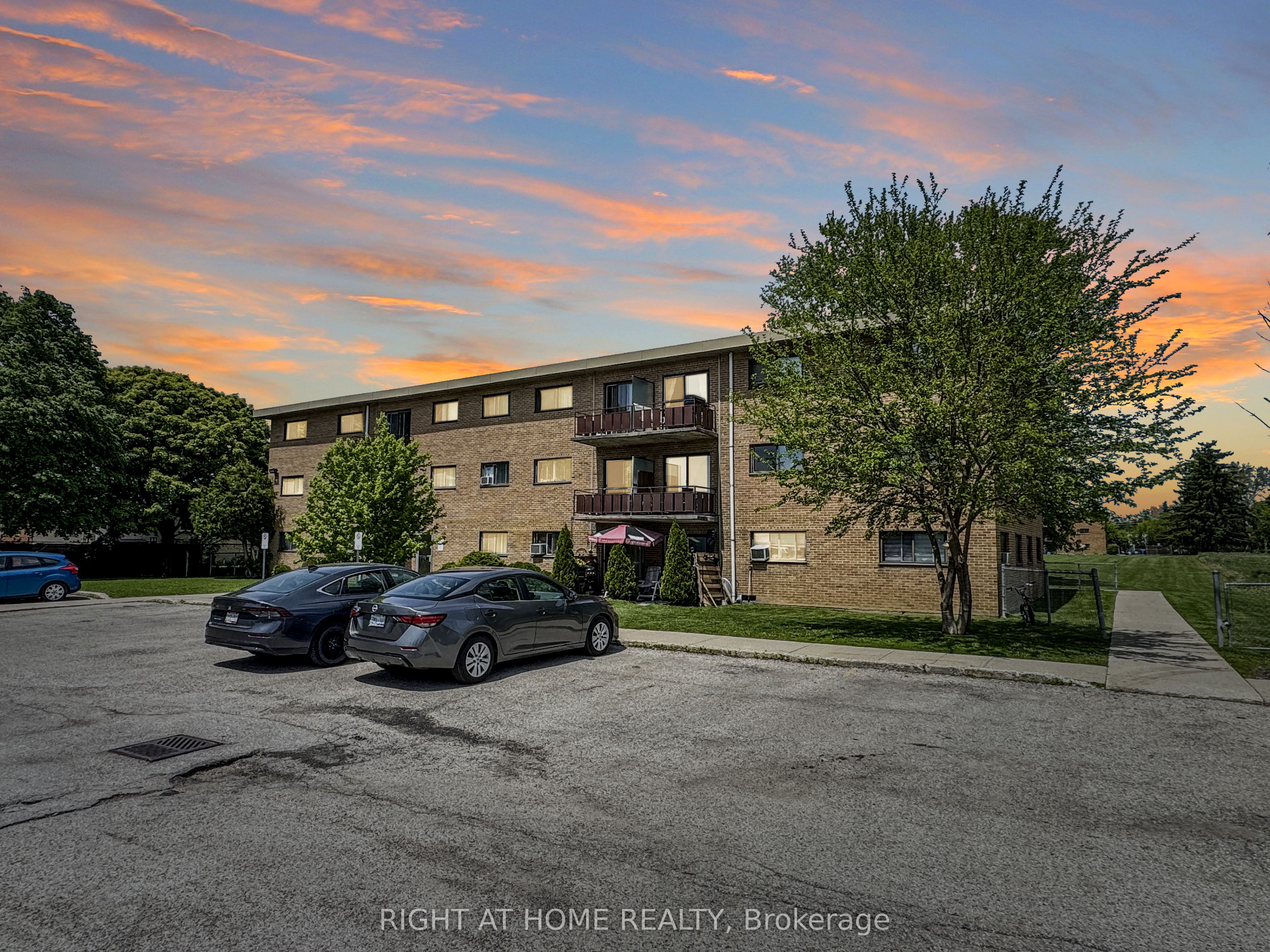 1830 Dumont Street 101, London East, ON N5W 2S1