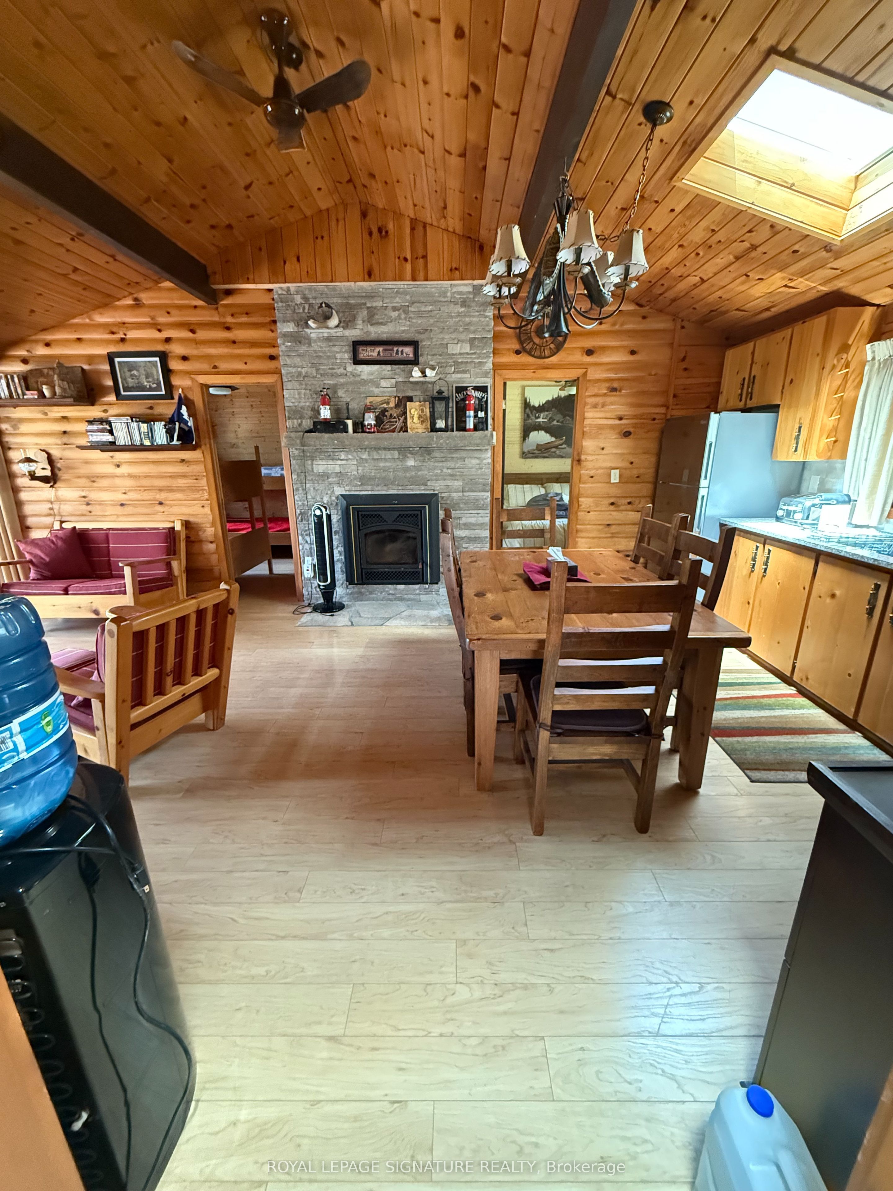 1743 North Muldrew Lake Road, Gravenhurst, ON P1P 1R2 photo 4
