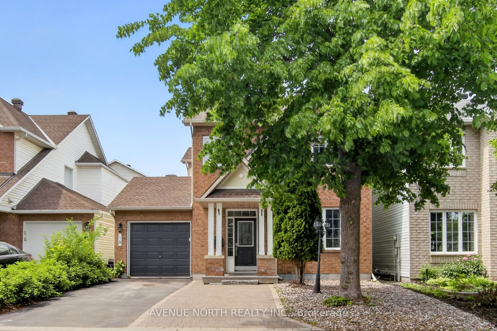 18 Castlemore Street, Barrhaven, ON K2G 6N5