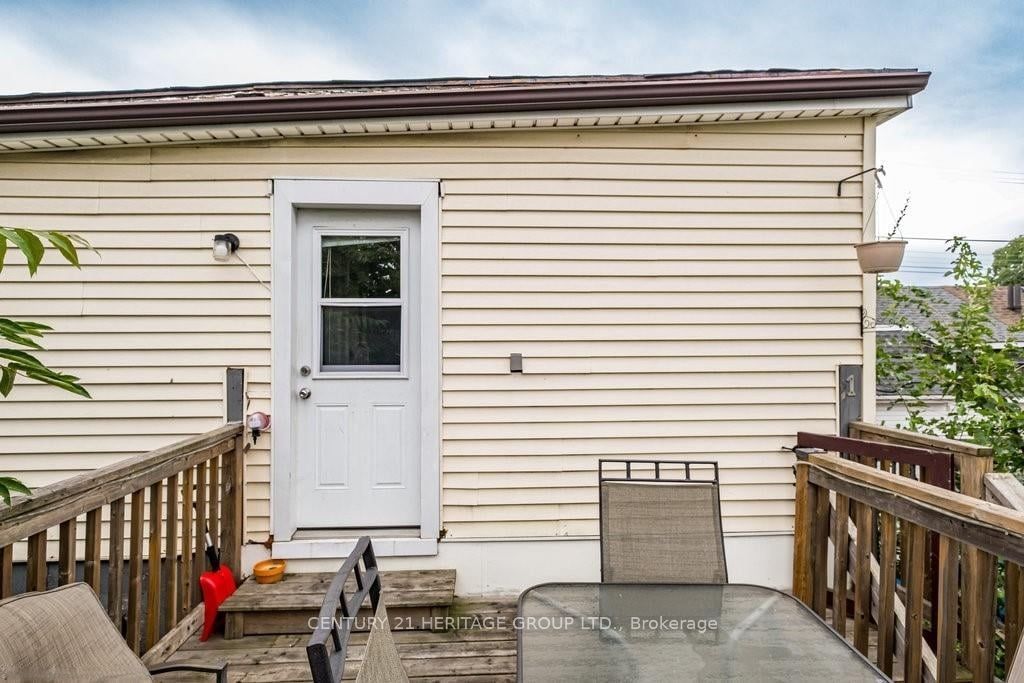 1125 Cannon Street E, Hamilton, ON L8L 2J7