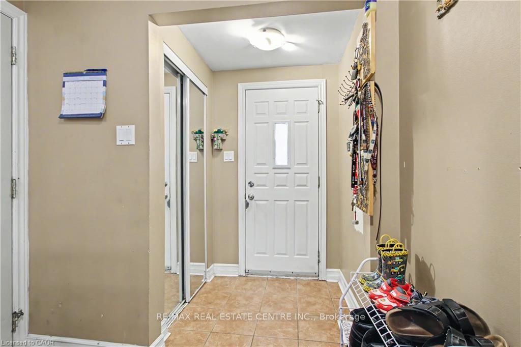 17 Hallmark Street, Brantford, ON N3P 1A6 photo 5