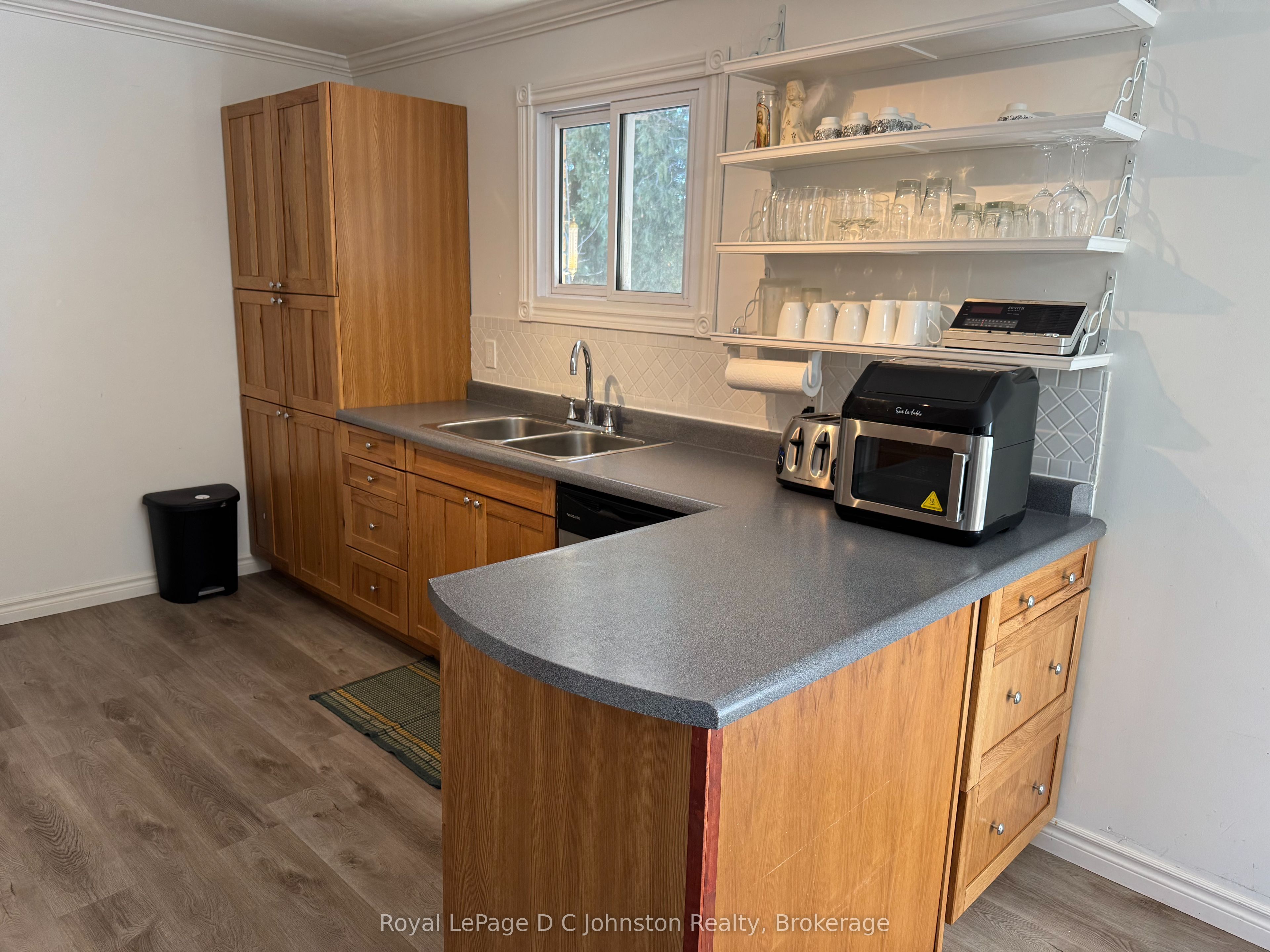 341 Palmerston Street, Saugeen Shores, ON N0H 2L0 photo 4