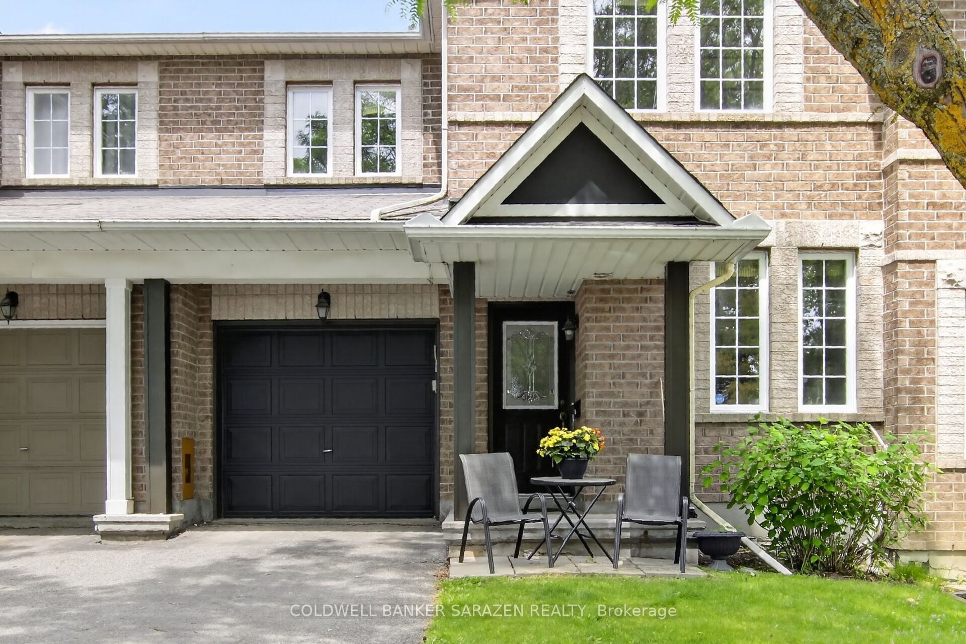 7 Barnstone Drive, Barrhaven, ON K2G 6X2 photo 2