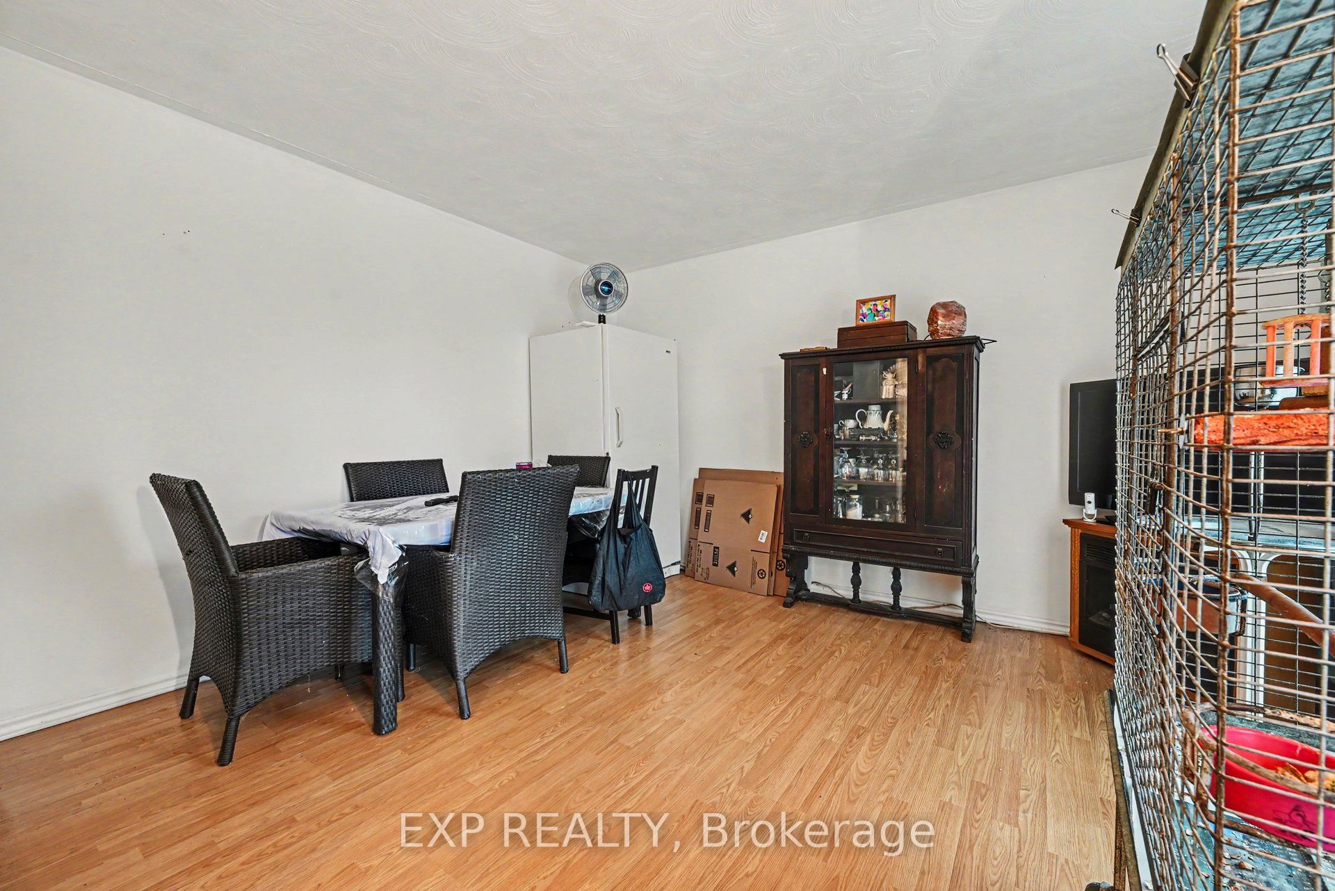 685 Crystal Street, Overbrook - Castleheights and Area, ON K1K 2G1 photo 4