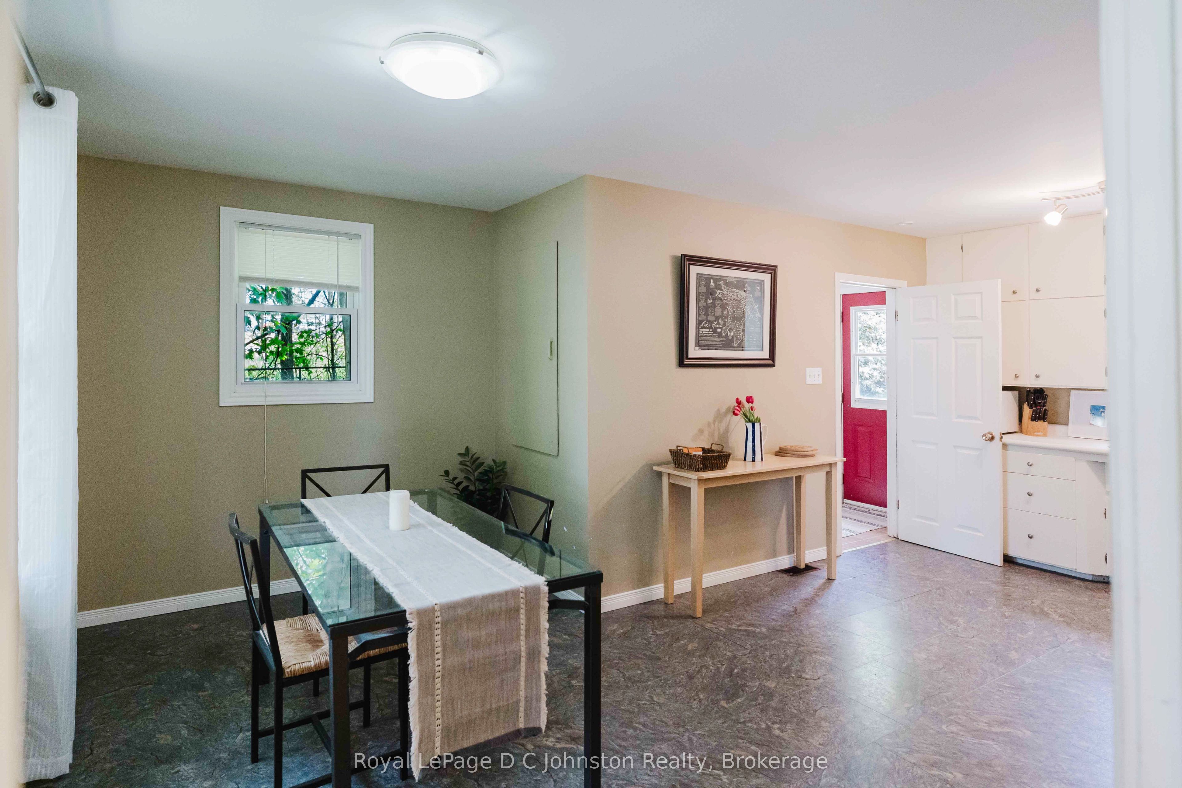 561 Wellington Street, Saugeen Shores, ON N0H 2C4 photo 4