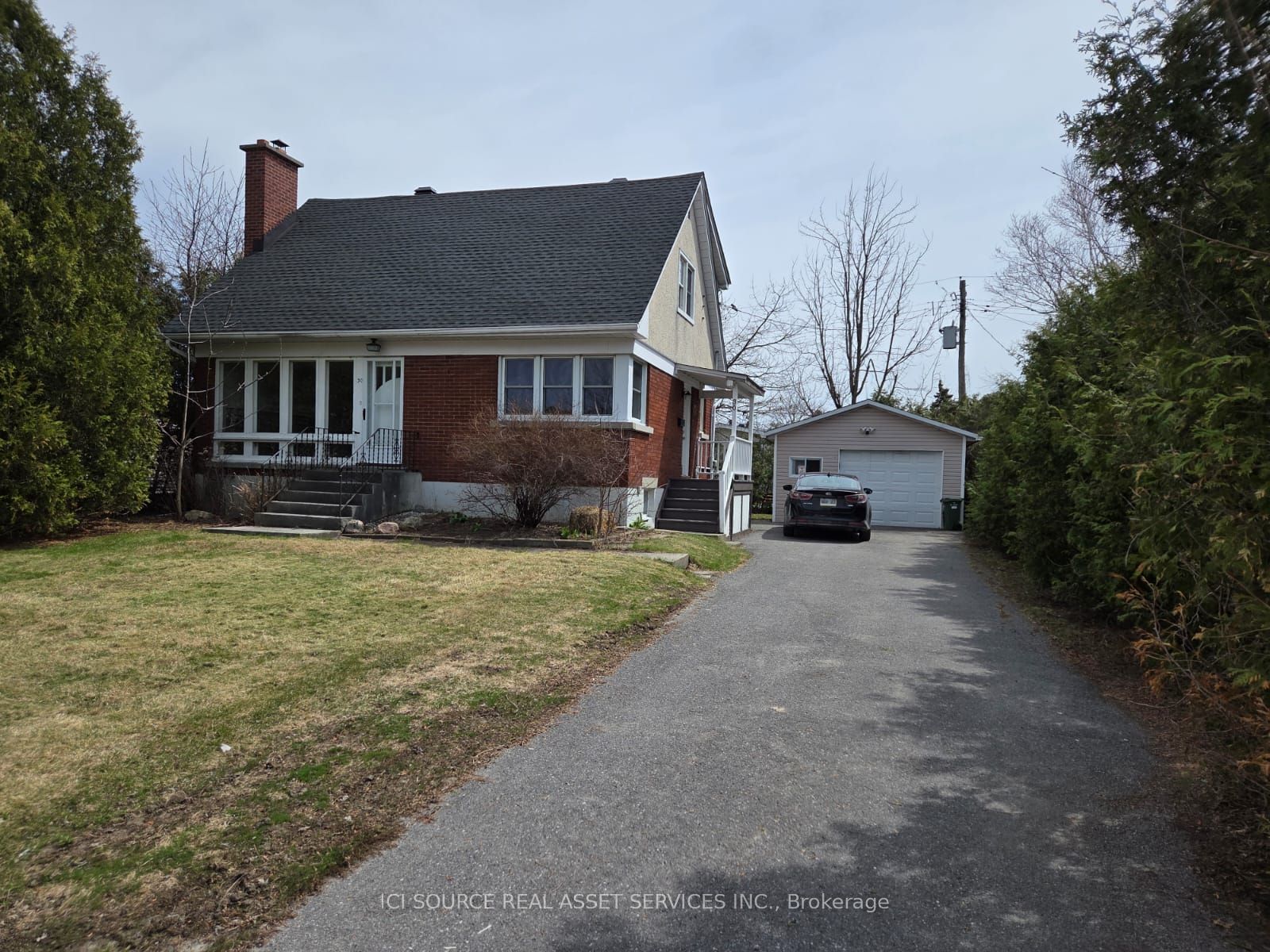 30 Sunnycrest Drive, Cityview - Parkwoods Hills - Rideau Shore, ON K2E 5Y2 photo 3