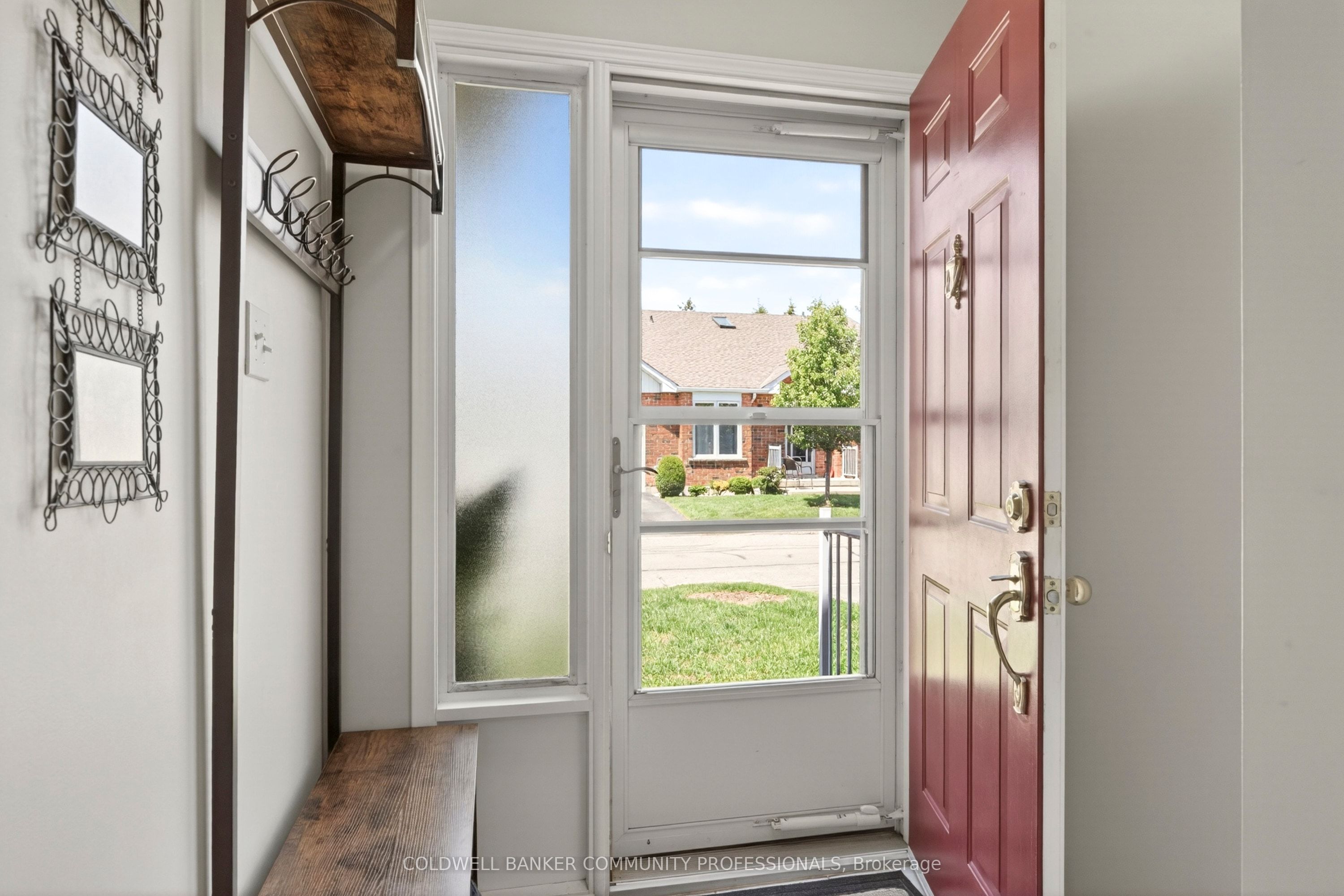 25 Kitty Murray Lane 6, Hamilton, ON L9K 1L3 photo 2